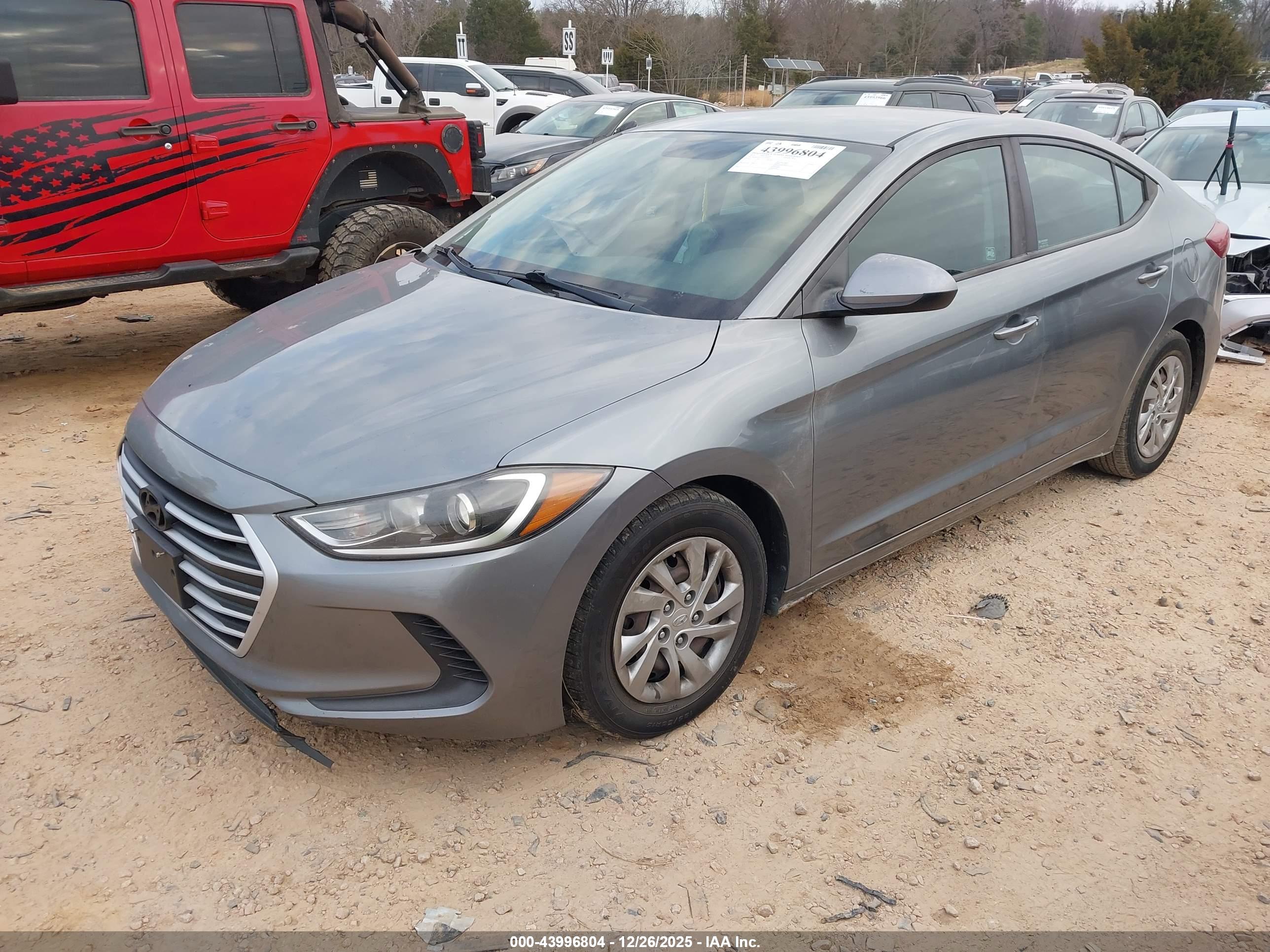 HYUNDAI ELANTRA image 2