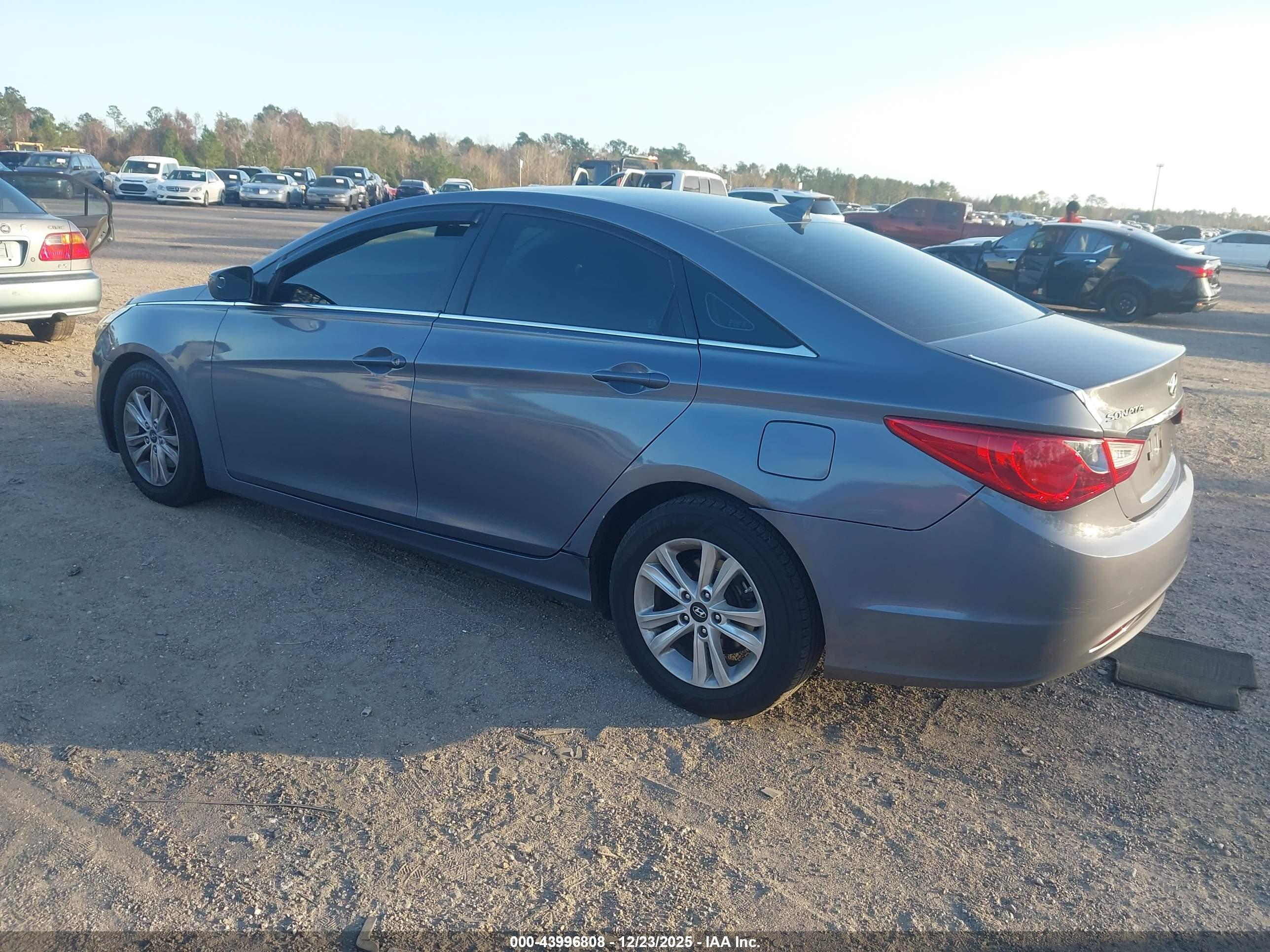 HYUNDAI SONATA image 3