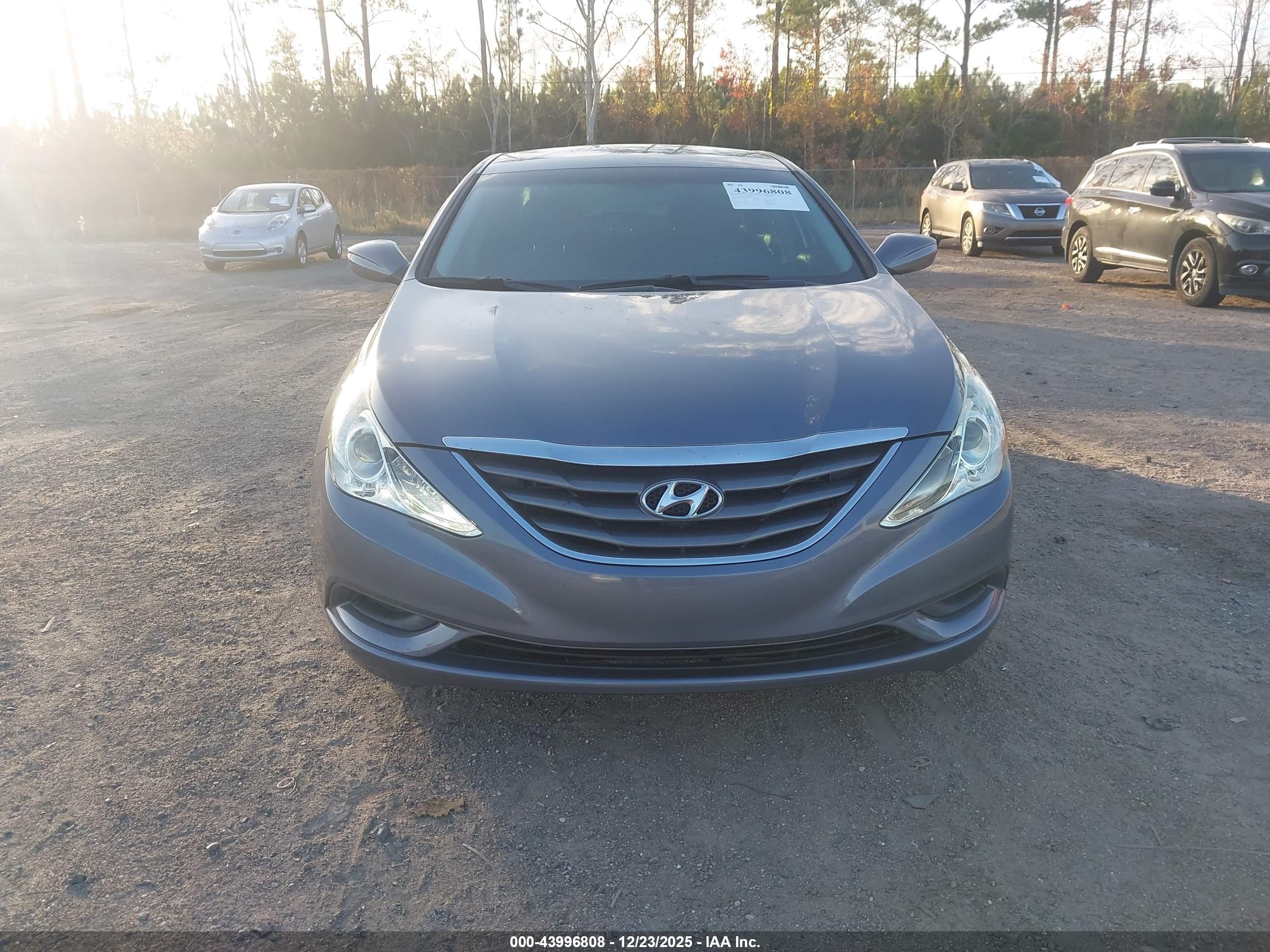 HYUNDAI SONATA image 6