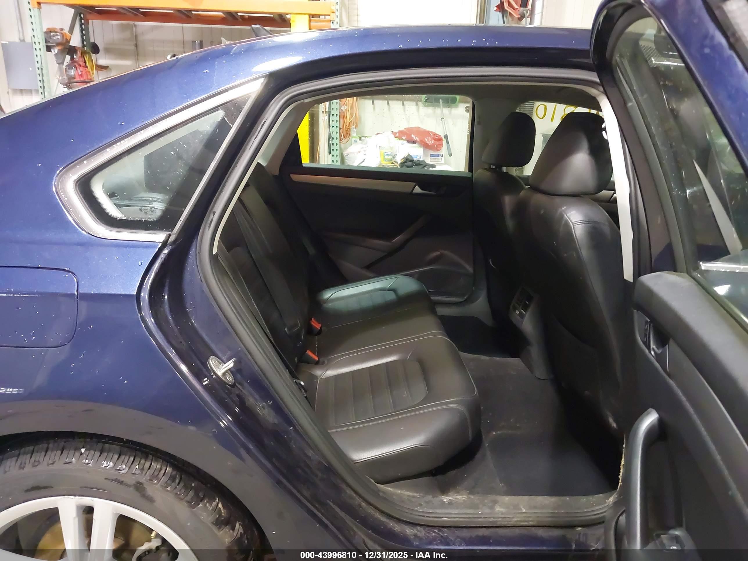 VOLKSWAGEN PASSAT image 8
