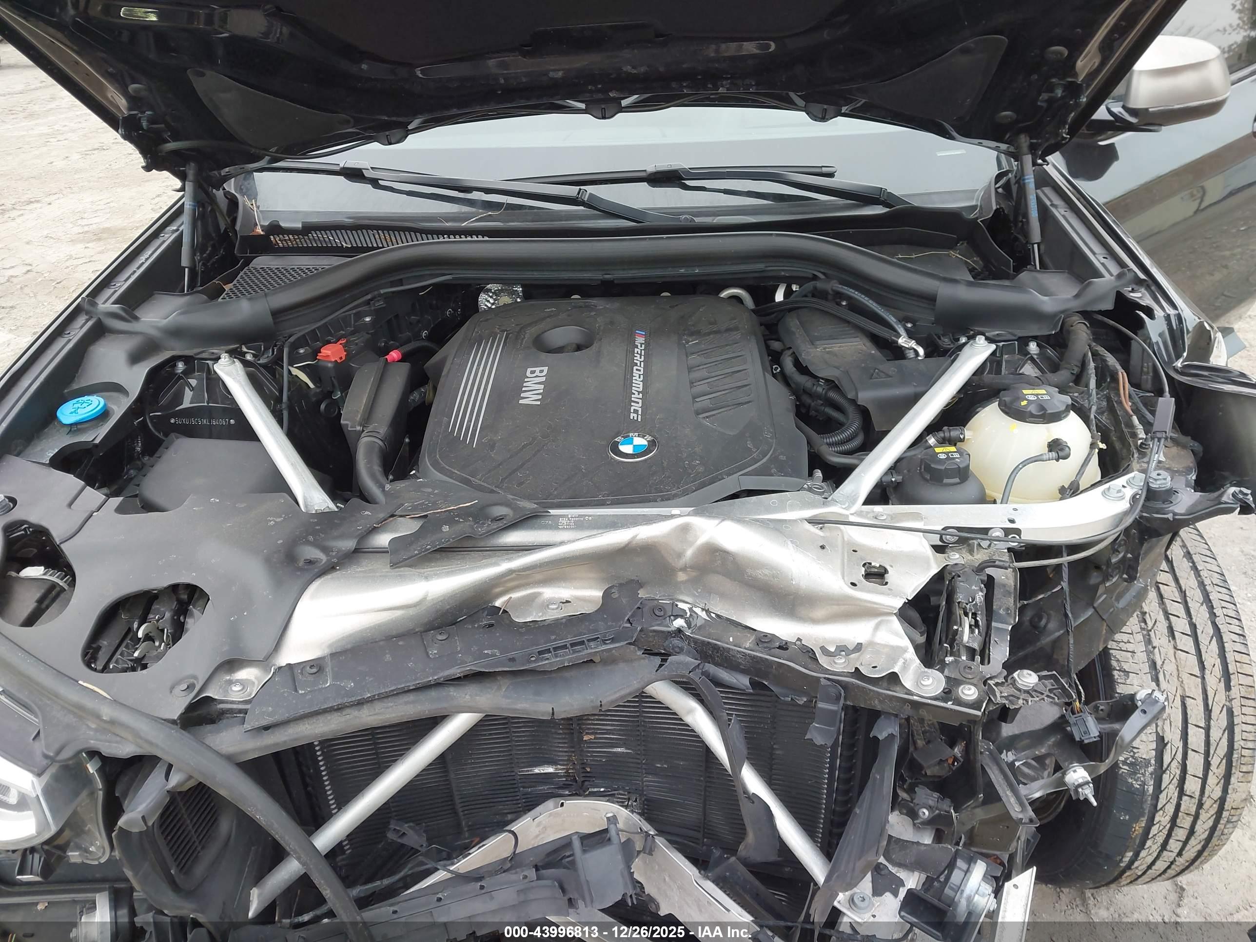 BMW X4 image 10