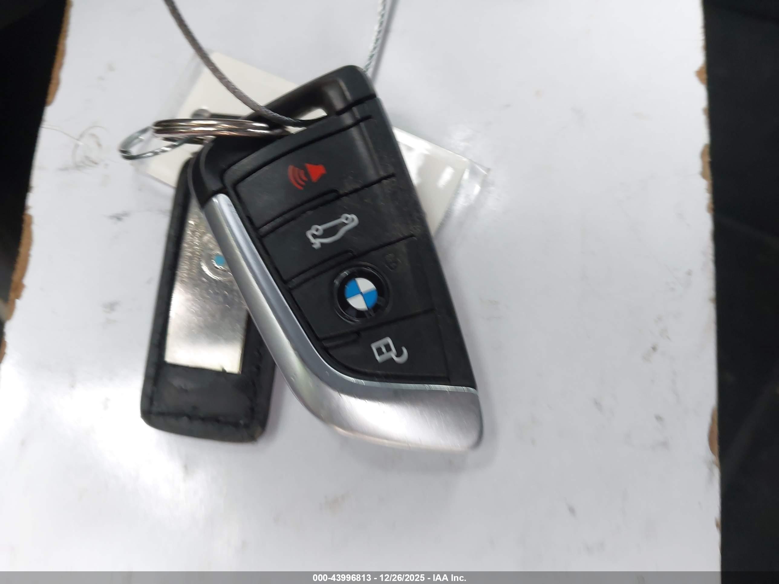 BMW X4 image 11