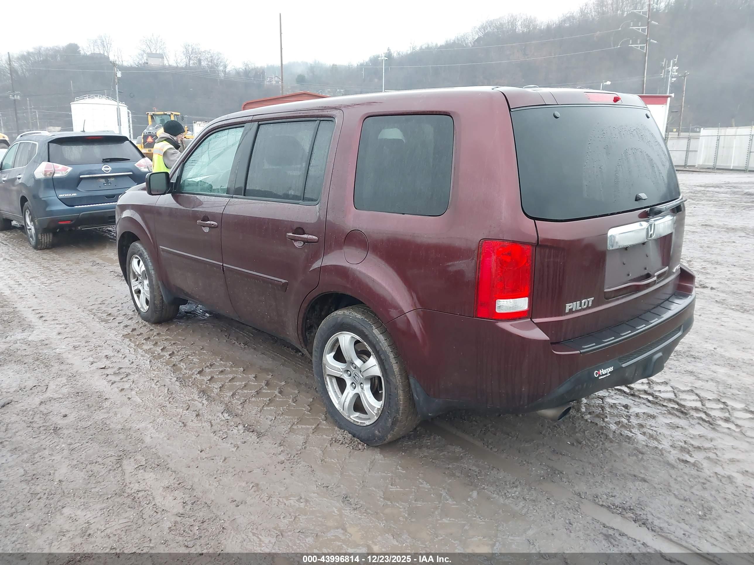 HONDA PILOT image 3