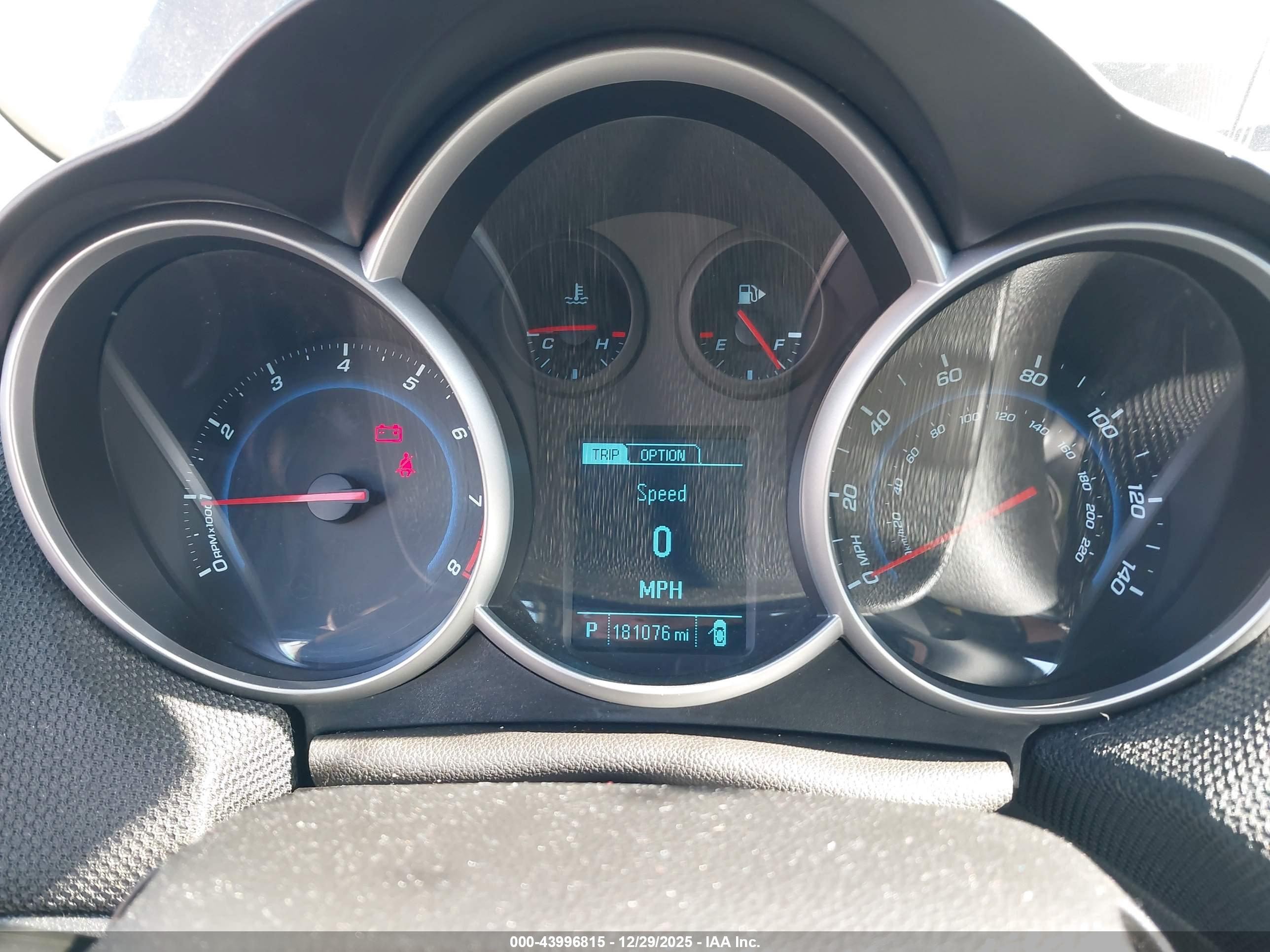 CHEVROLET CRUZE image 7