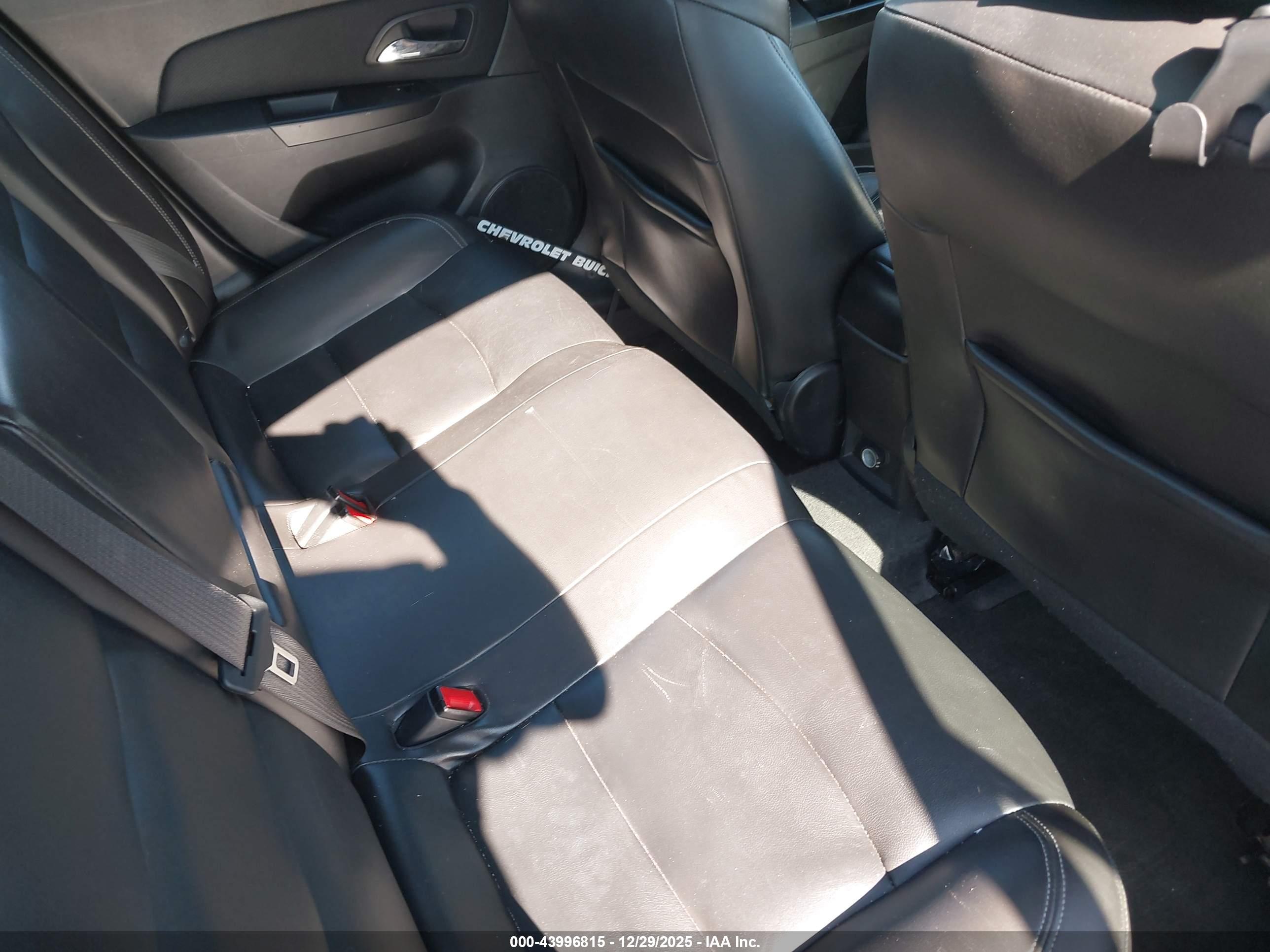 CHEVROLET CRUZE image 8