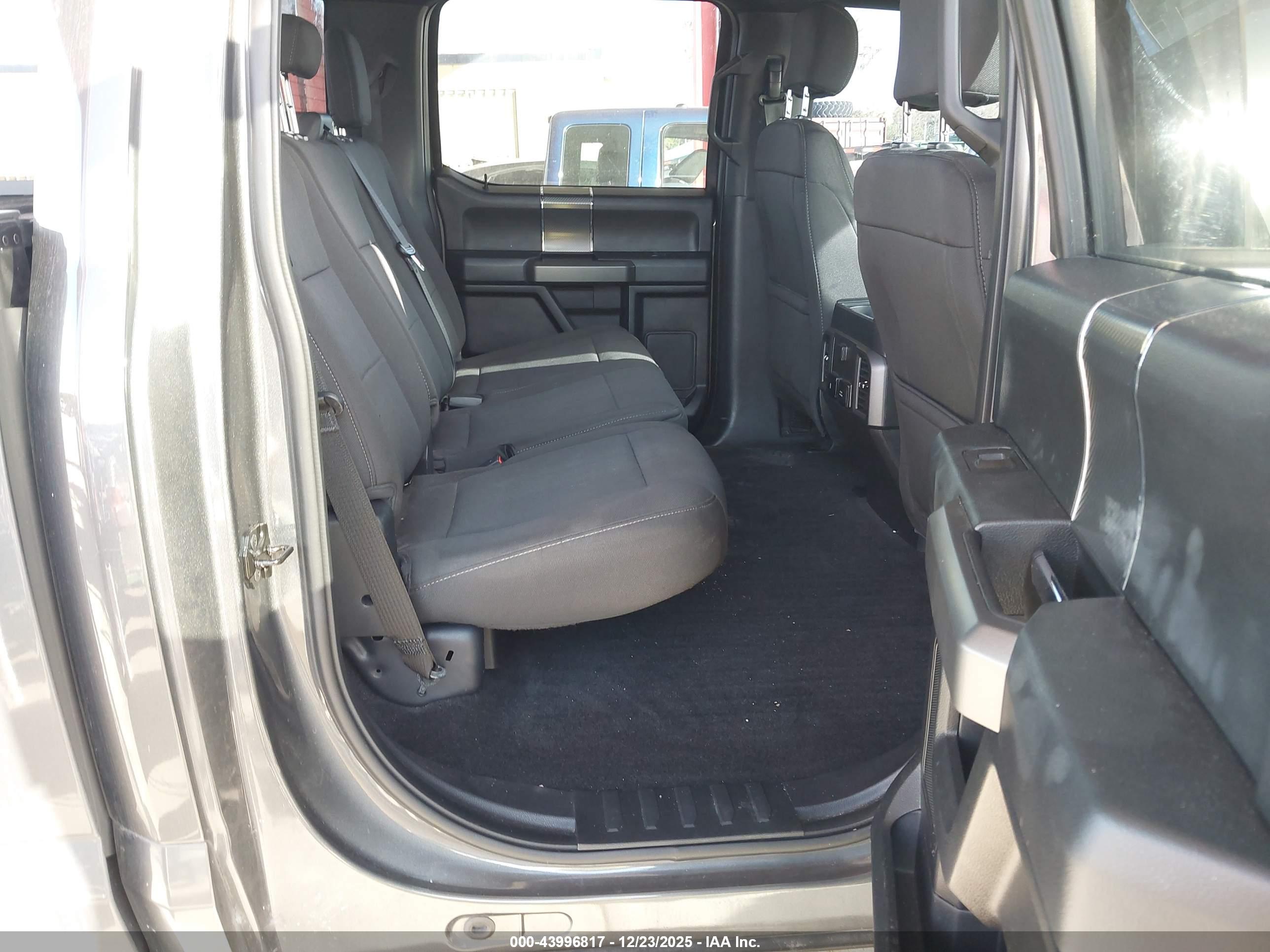 FORD F-150 image 8