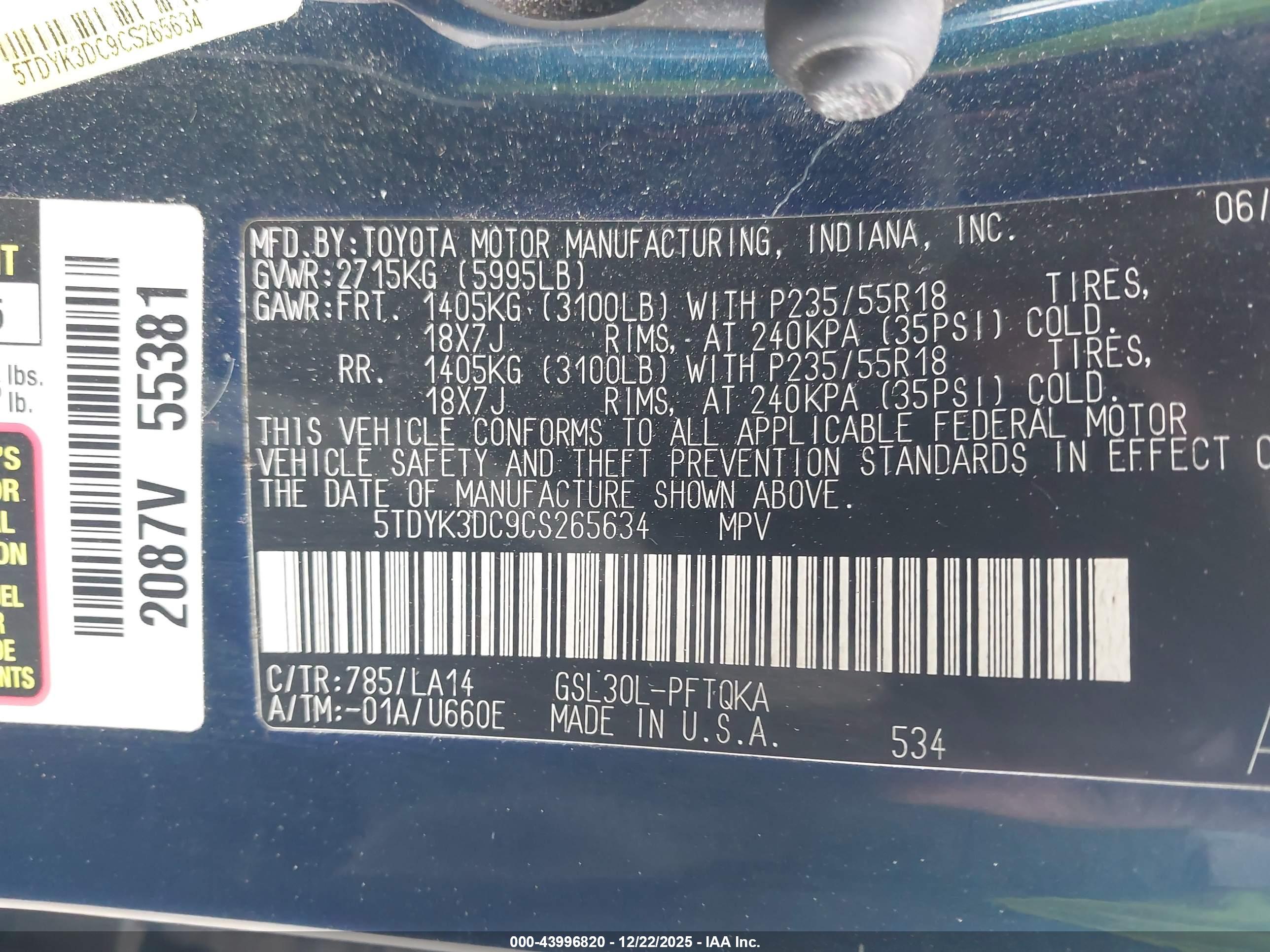 TOYOTA SIENNA image 9