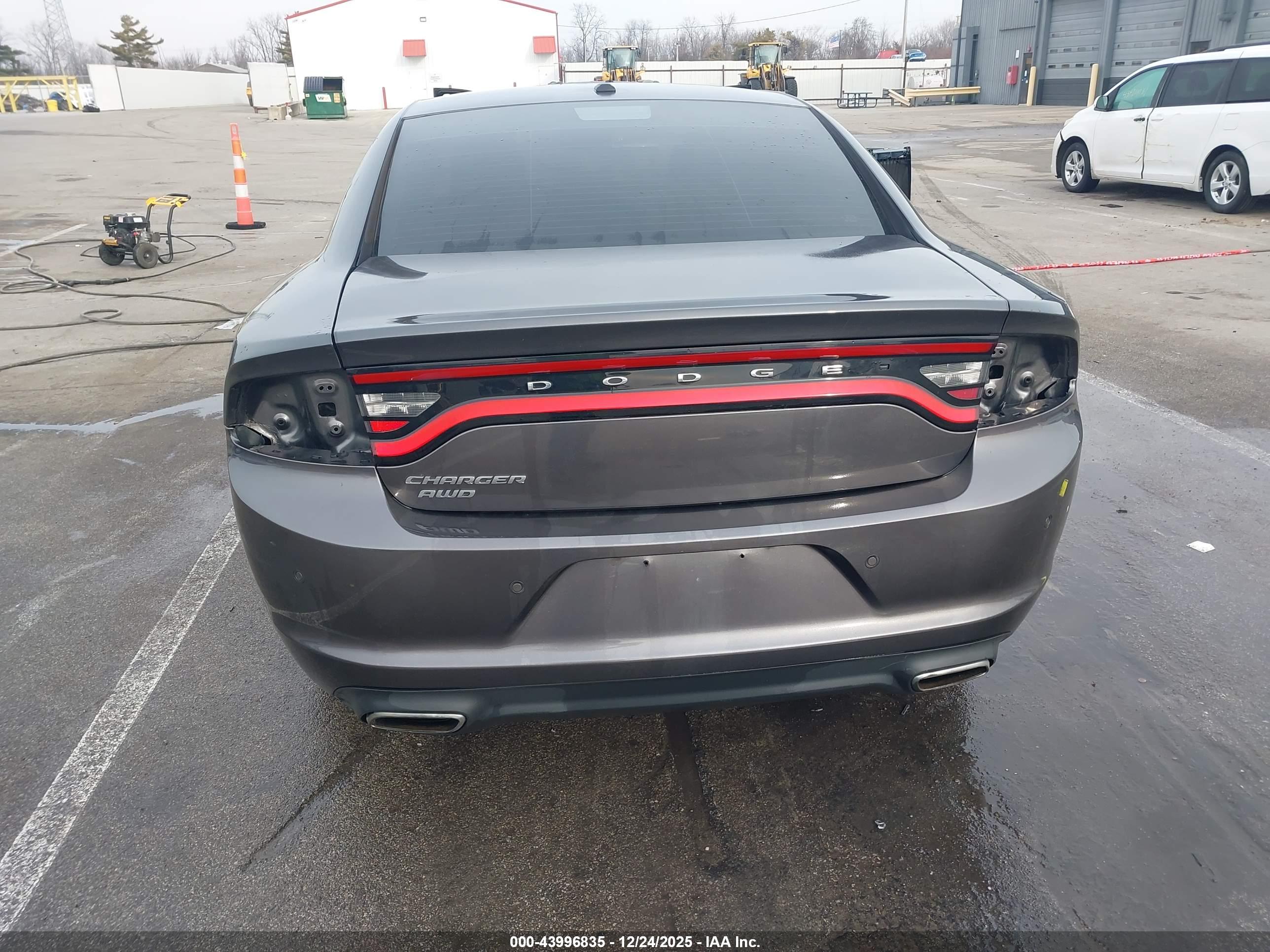 DODGE CHARGER image 6