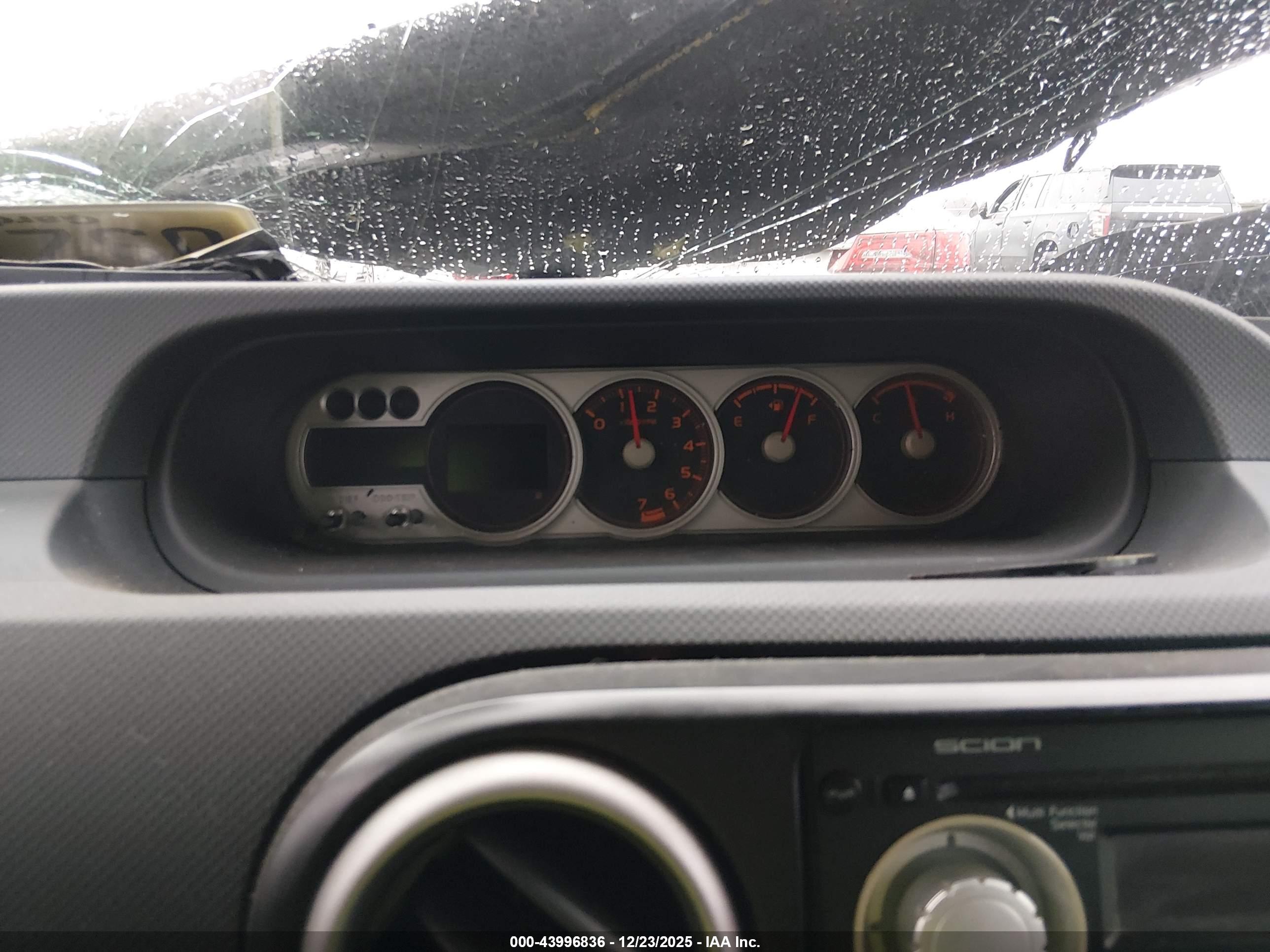 SCION XB image 7