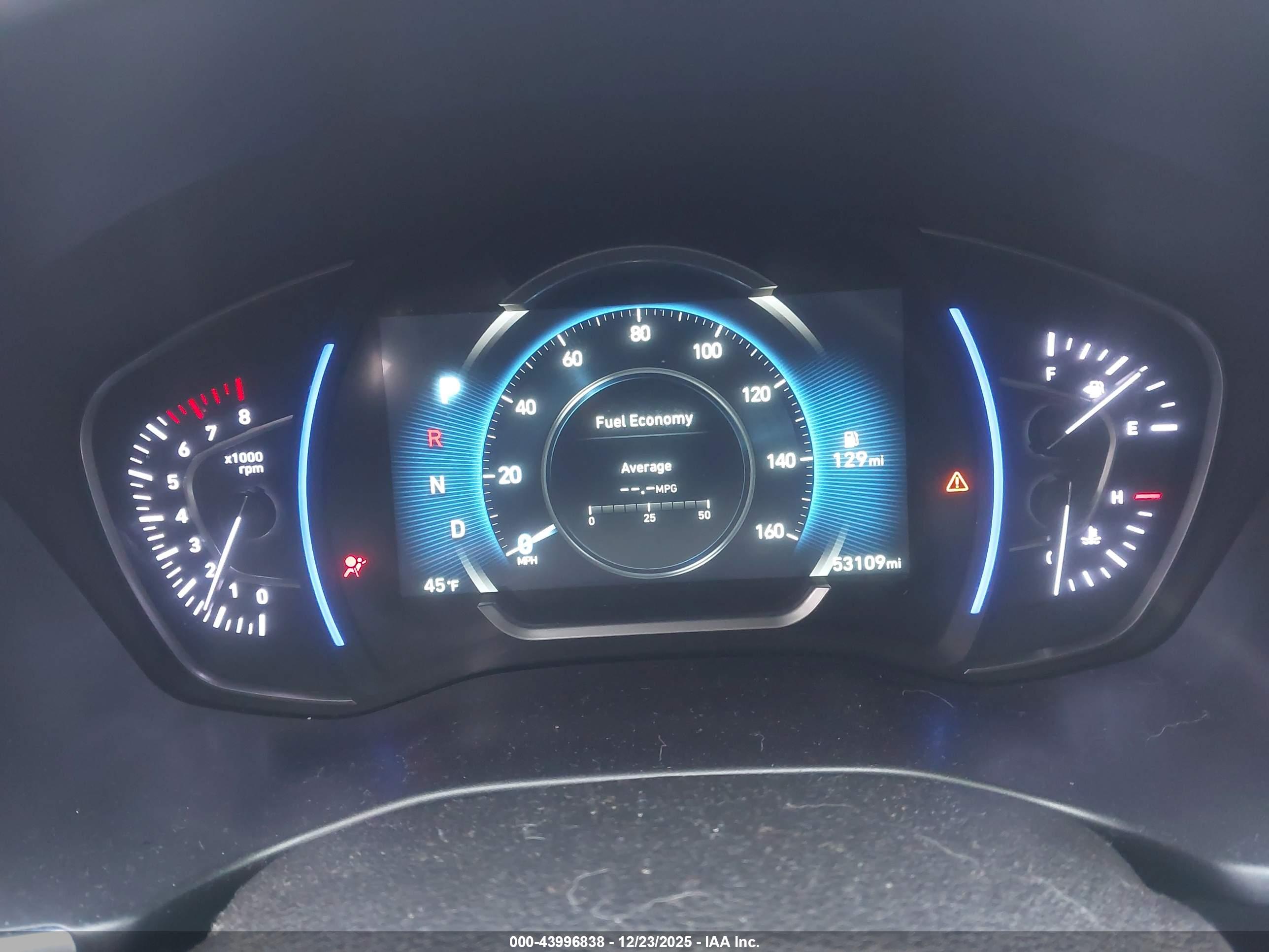 HYUNDAI SANTA image 7