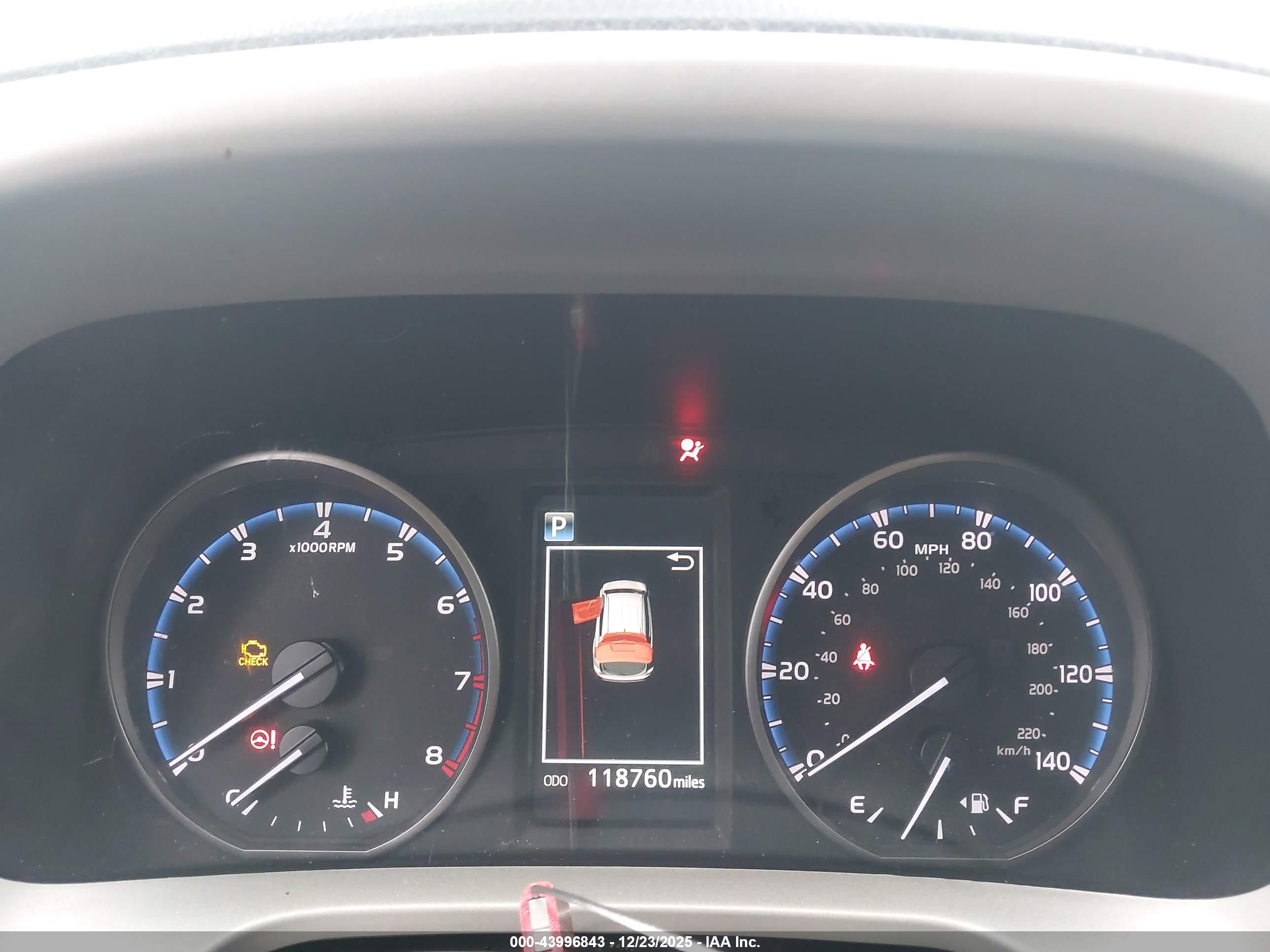 TOYOTA RAV4 image 7