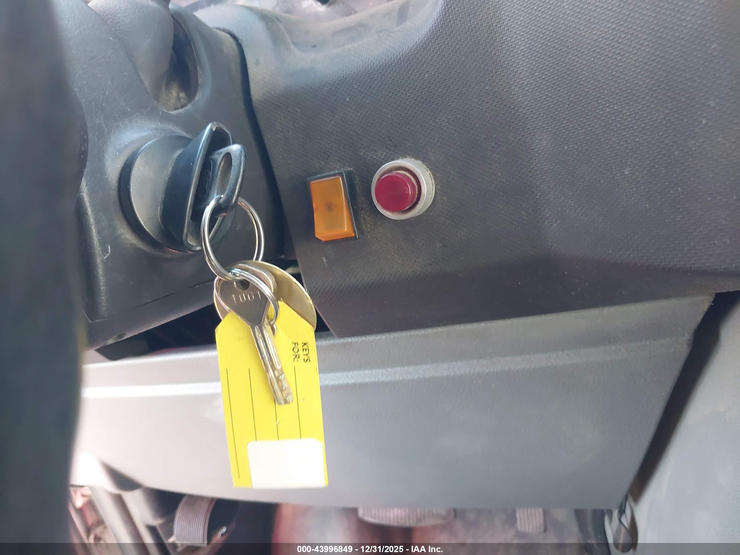 FORD E-350 image 11