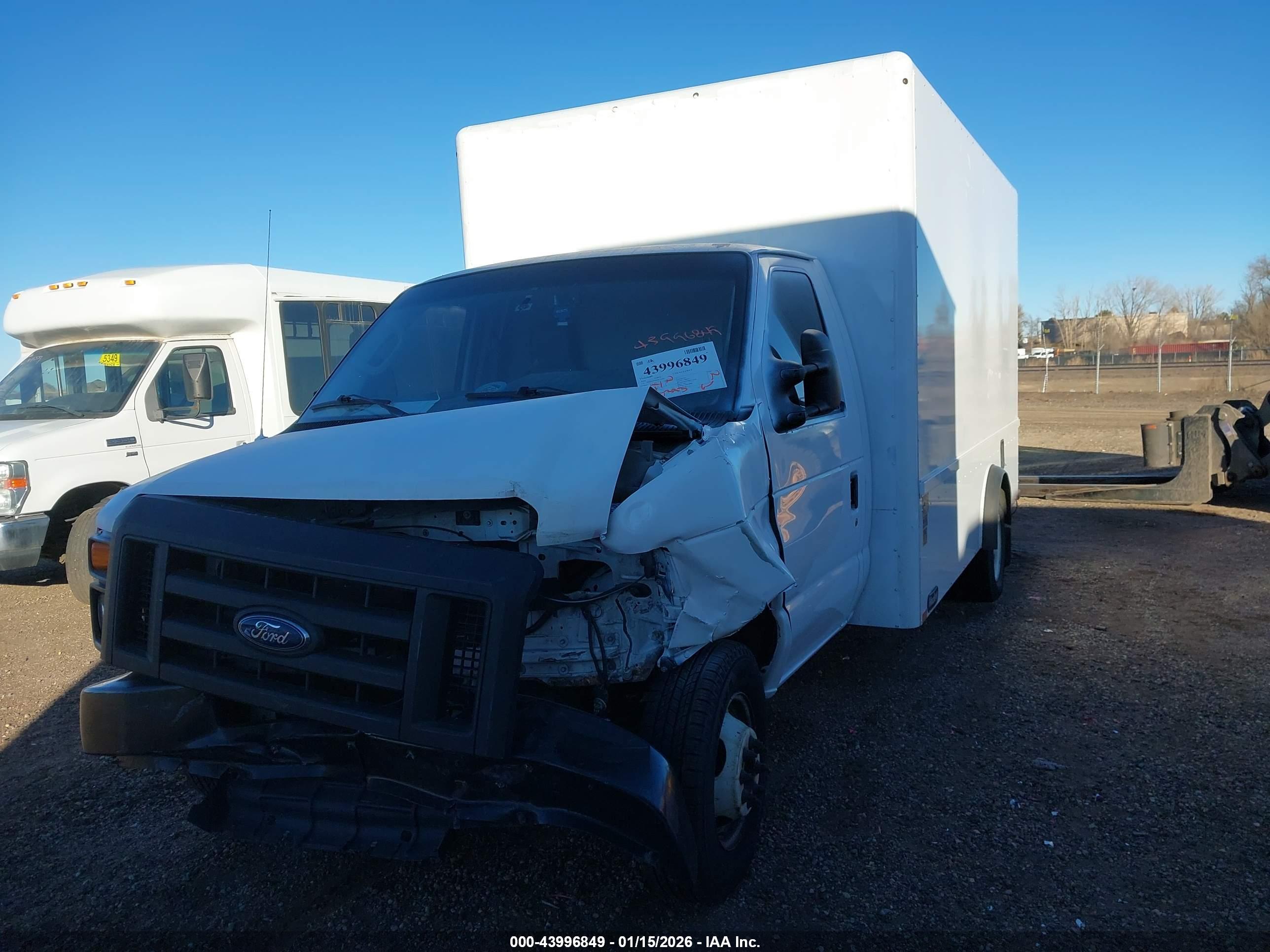 FORD E-350 image 2