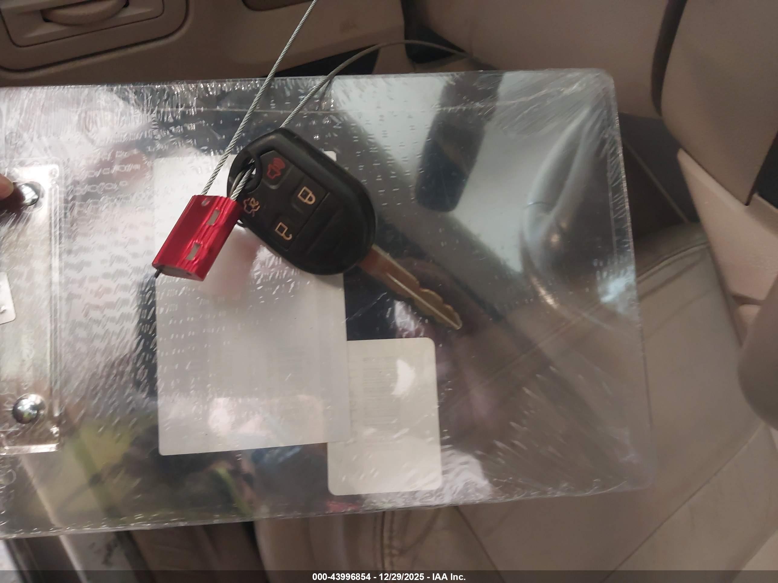 FORD ESCAPE image 11