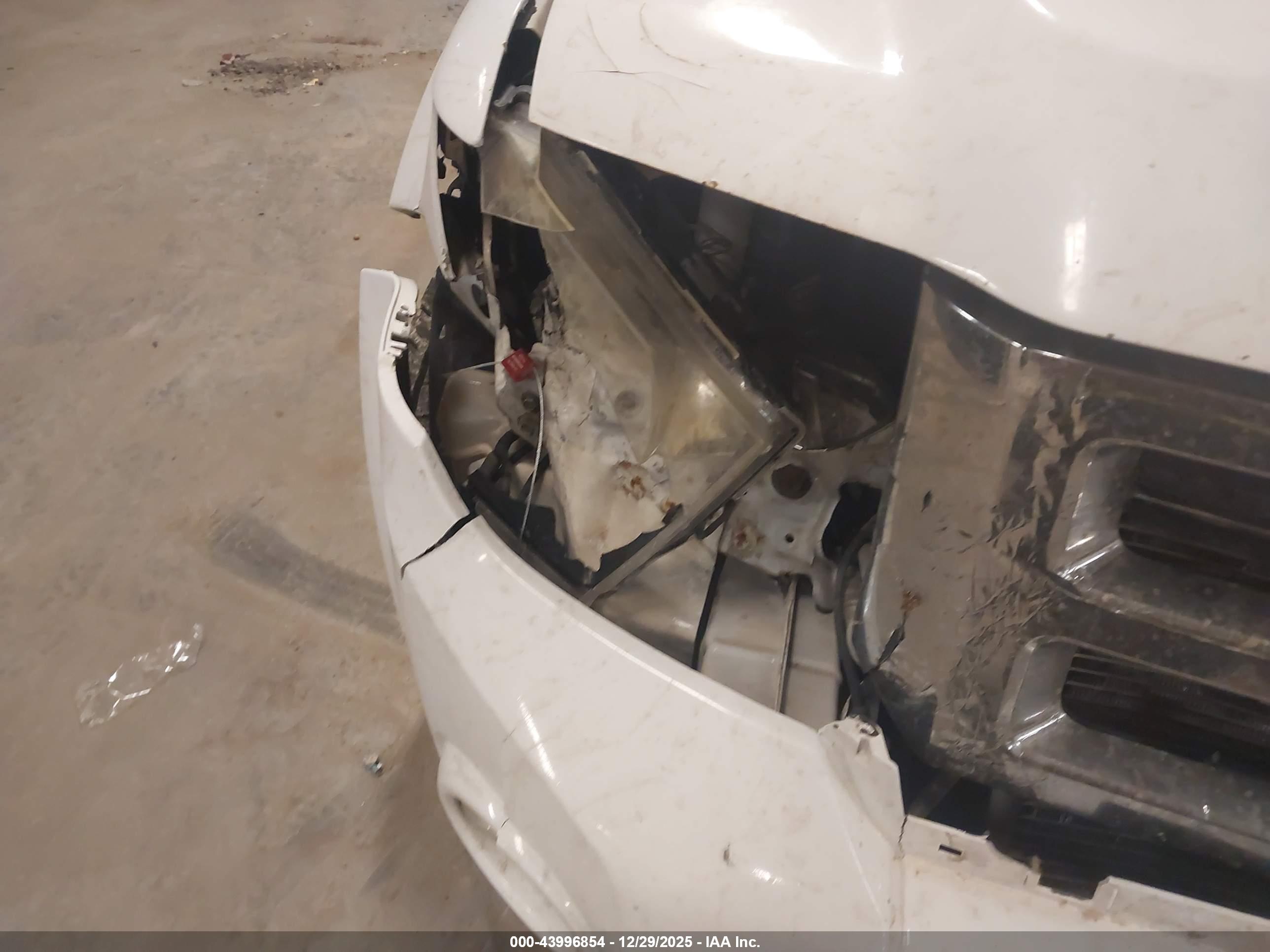 FORD ESCAPE image 6