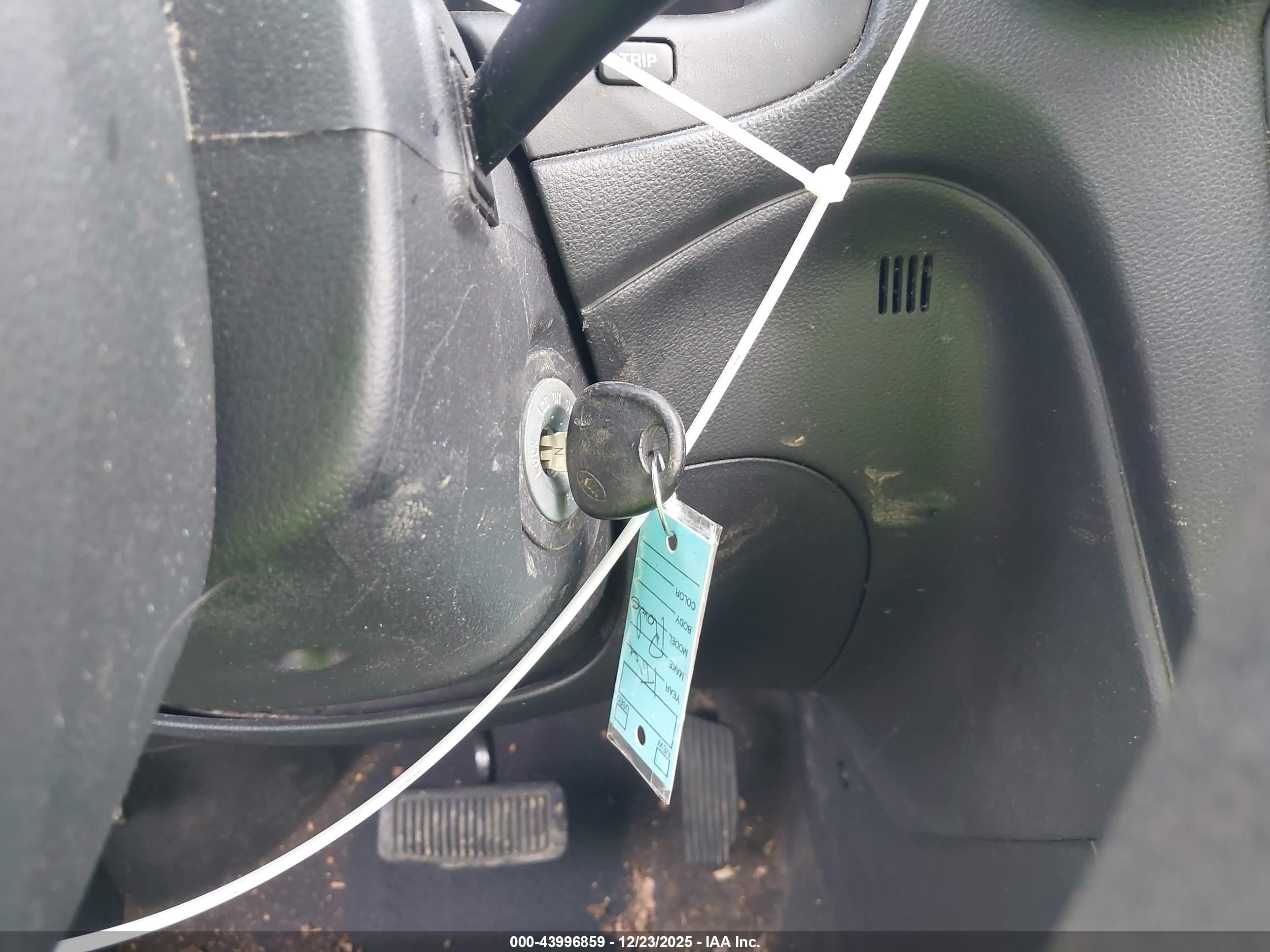 KIA RONDO image 11