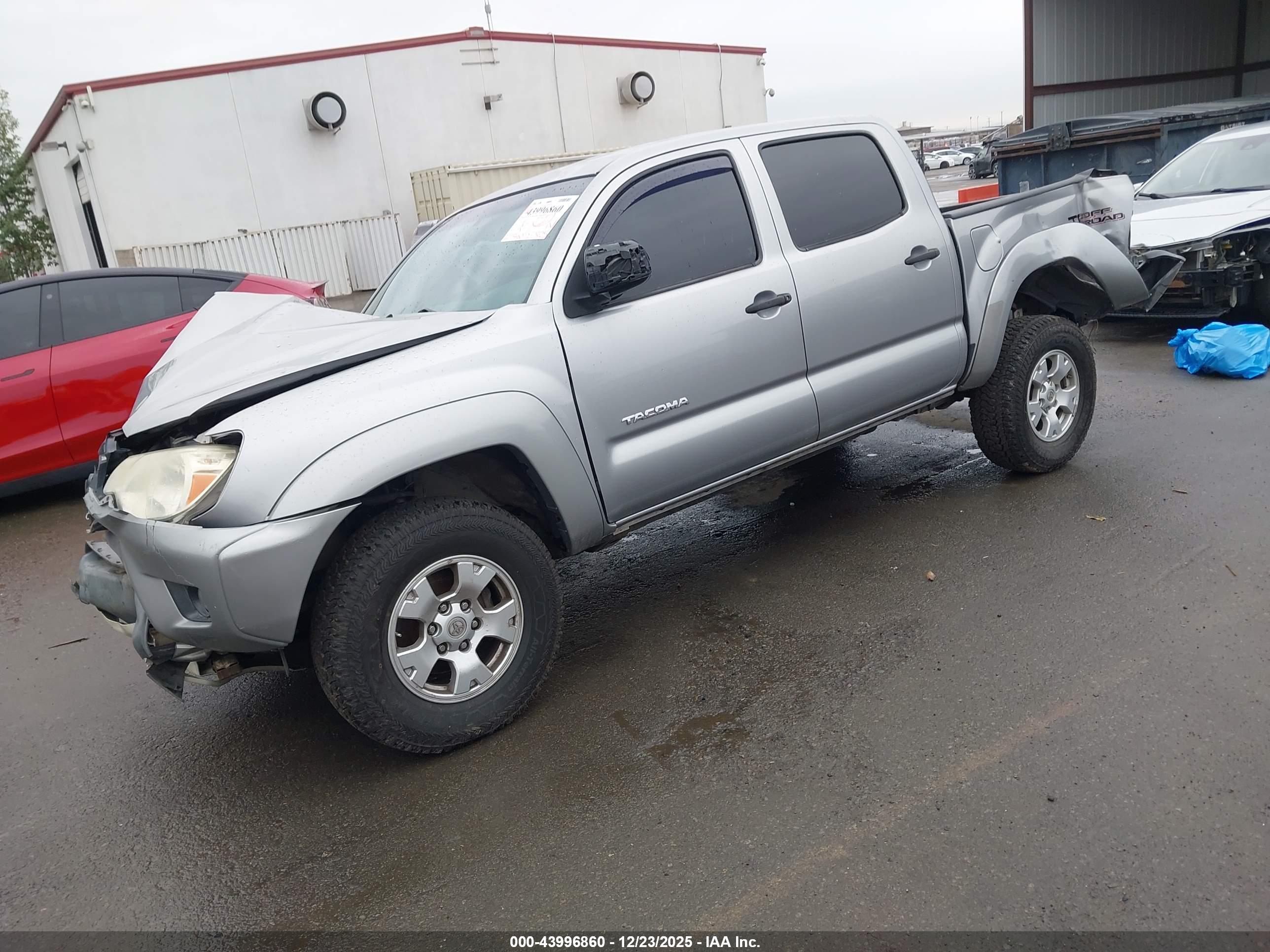 TOYOTA TACOMA image 2