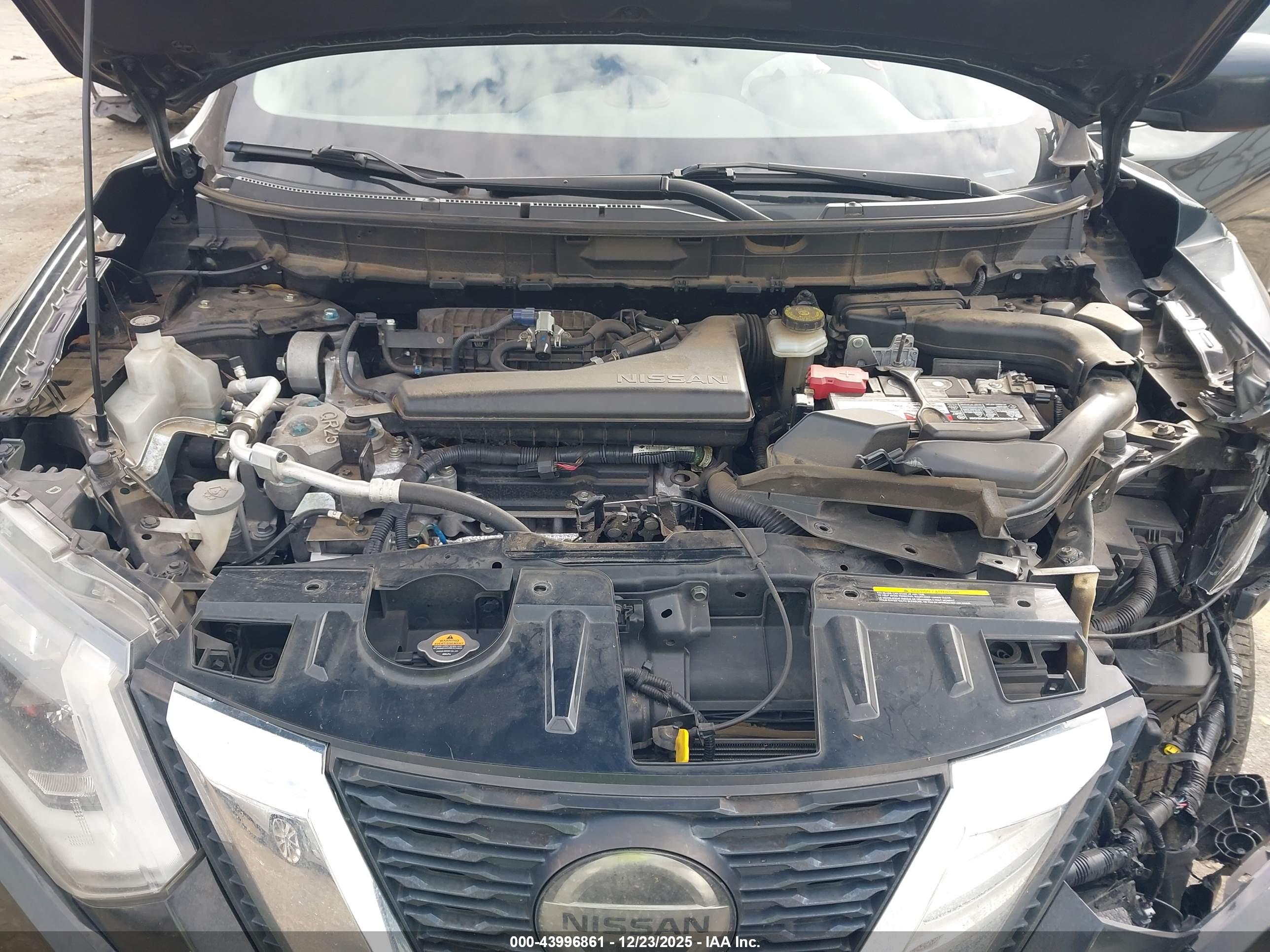 NISSAN ROGUE image 10