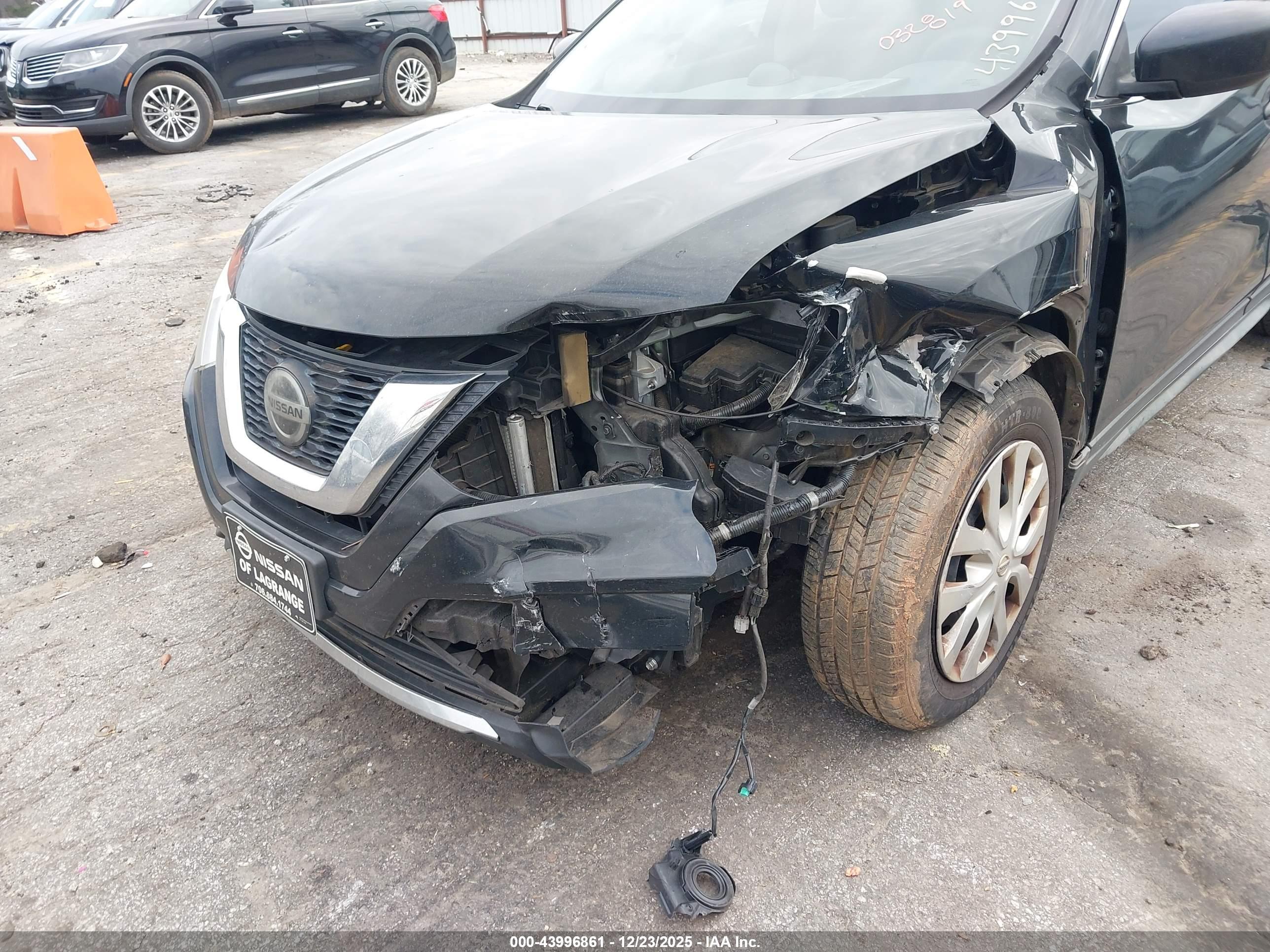 NISSAN ROGUE image 6
