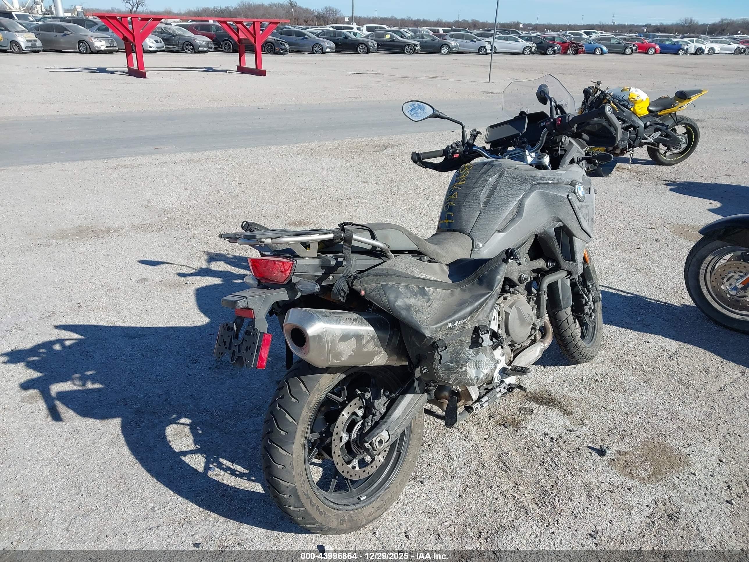 BMW F800 image 4
