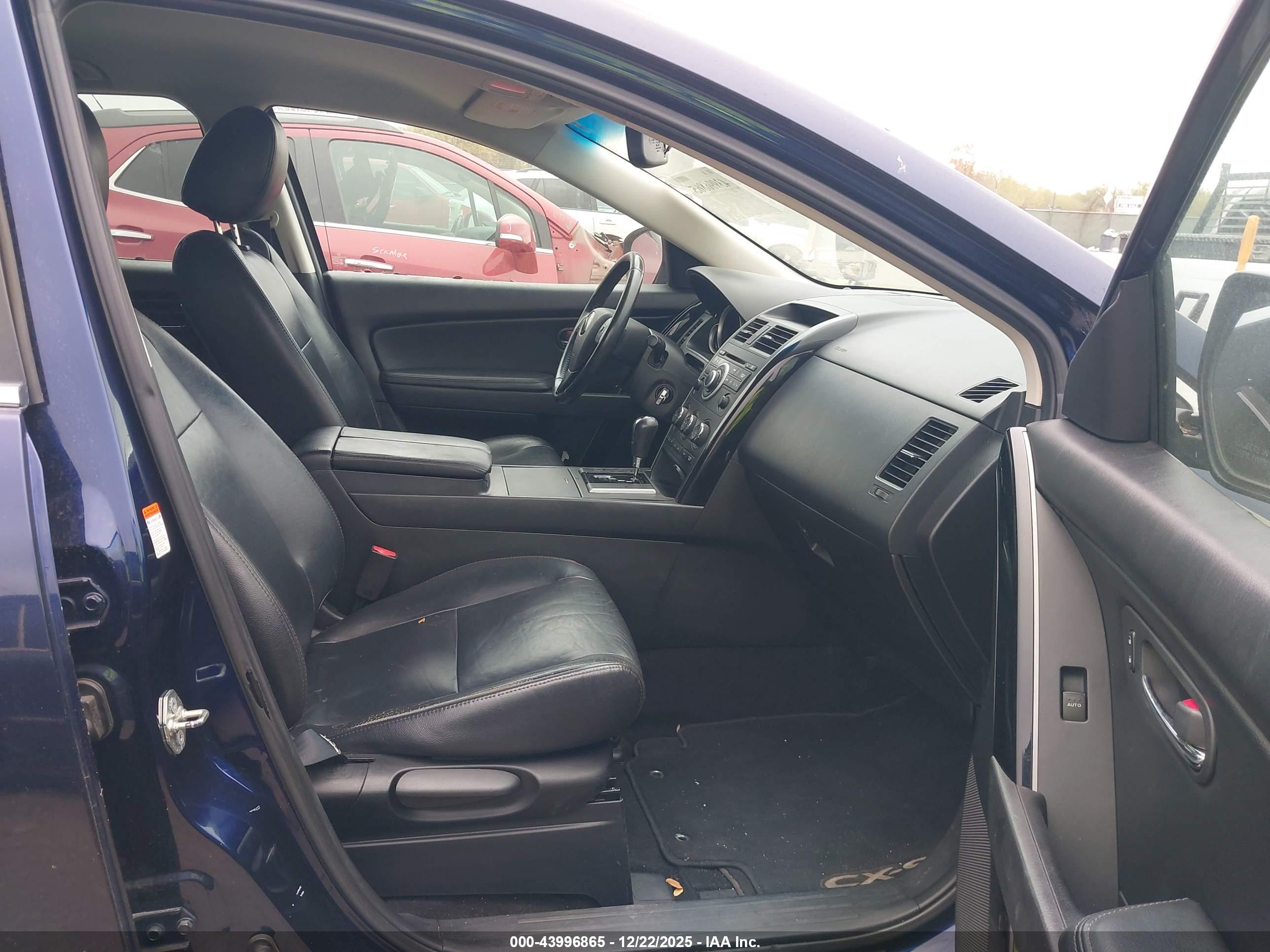 MAZDA CX-9 image 5