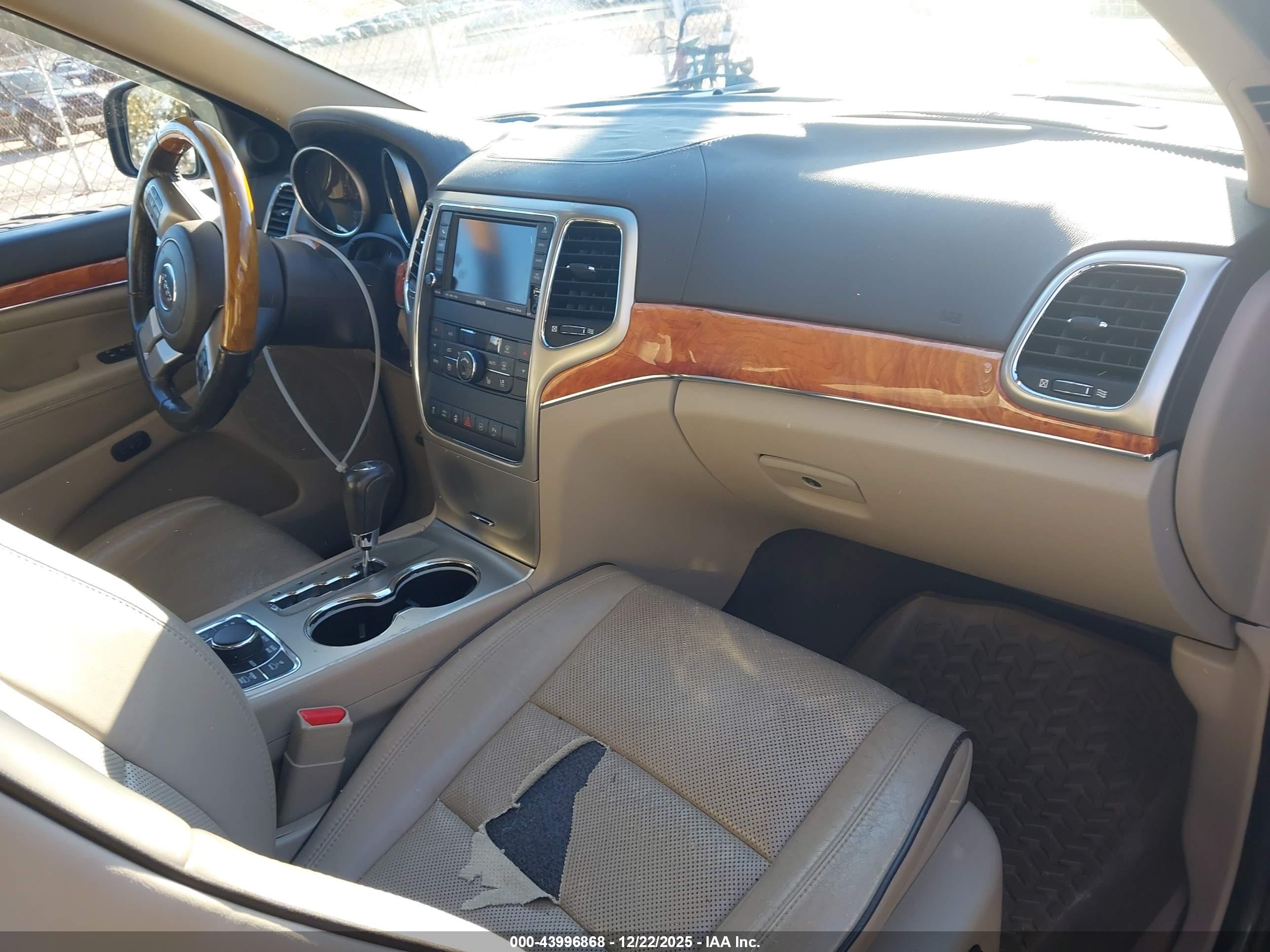 JEEP GRAND image 5