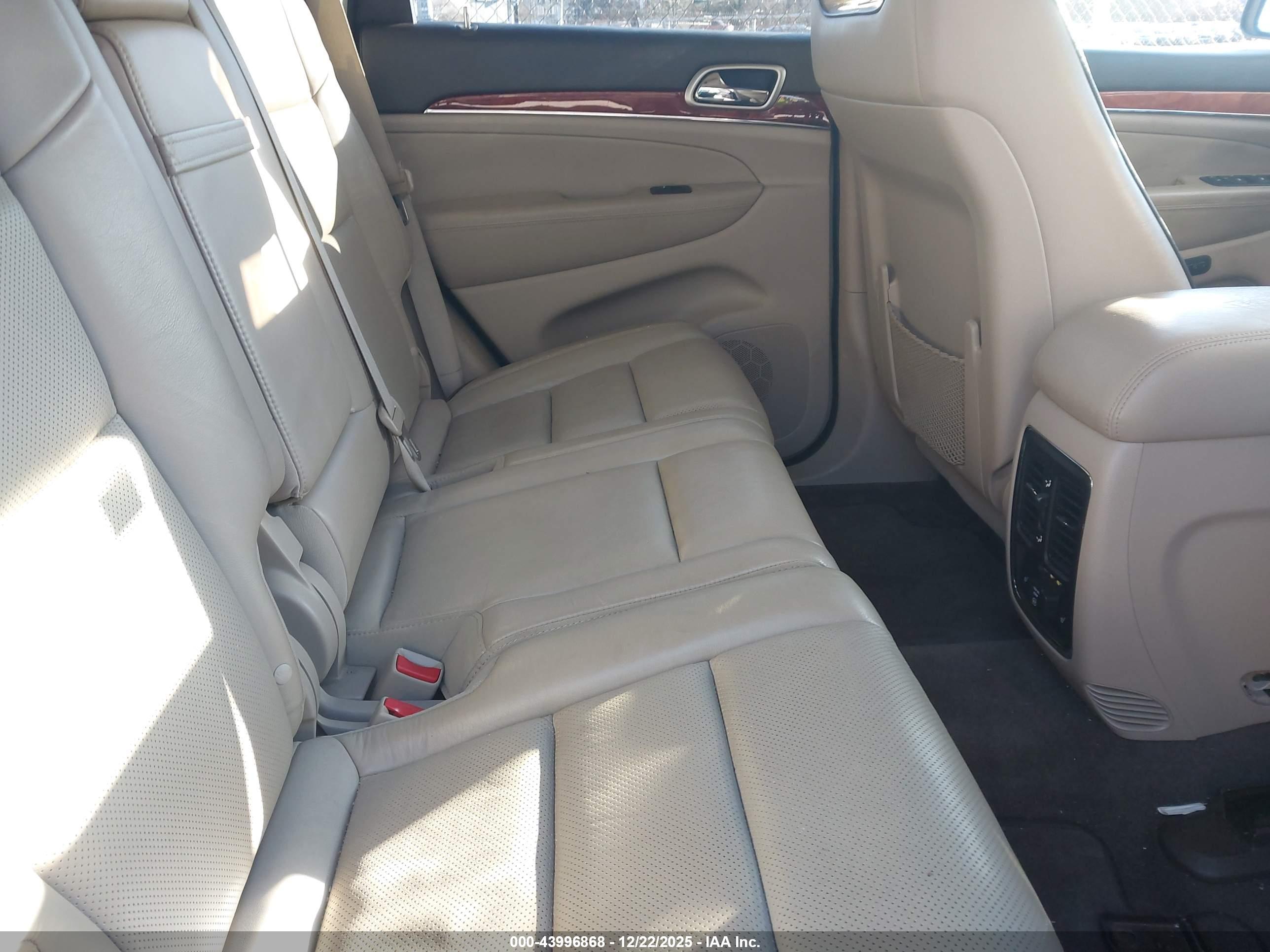 JEEP GRAND image 8
