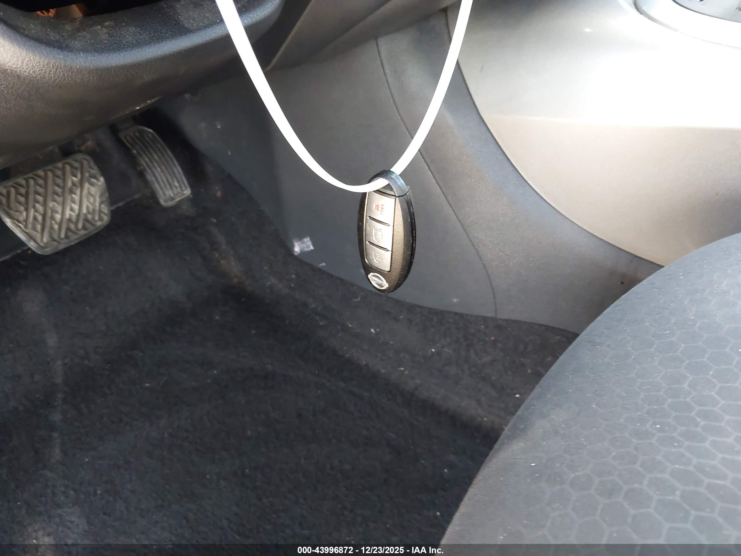 NISSAN JUKE image 11