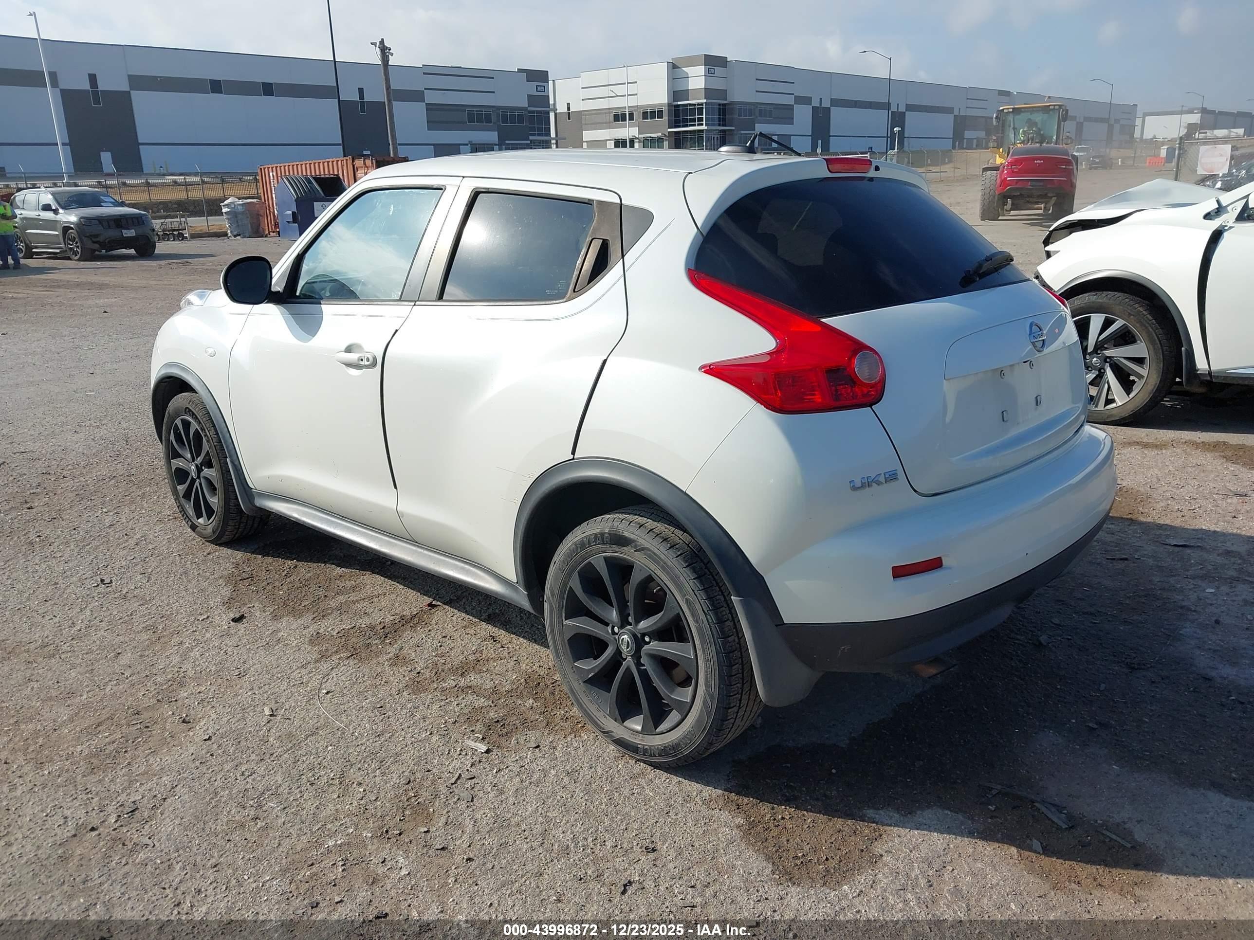 NISSAN JUKE image 3