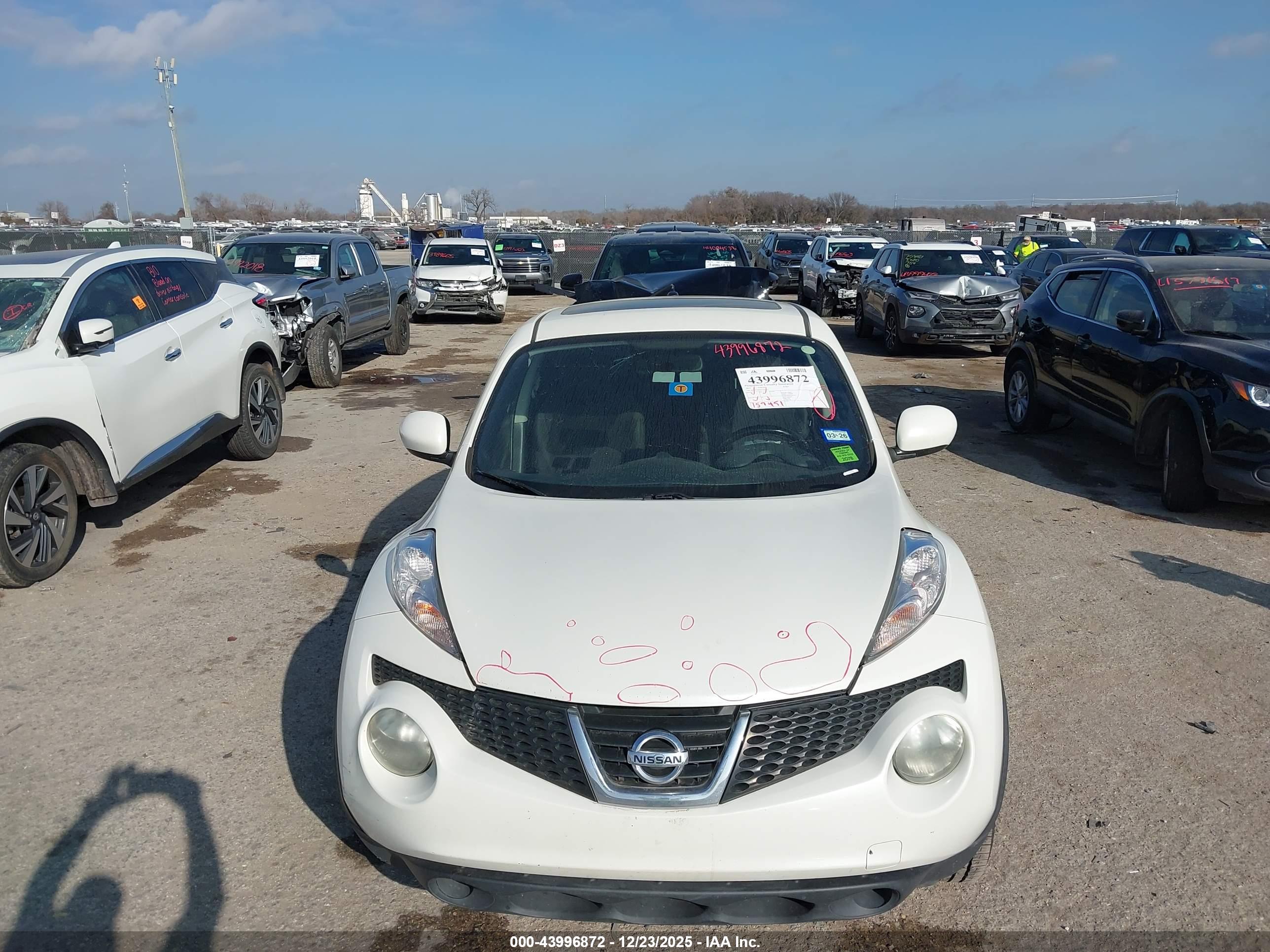 NISSAN JUKE image 6