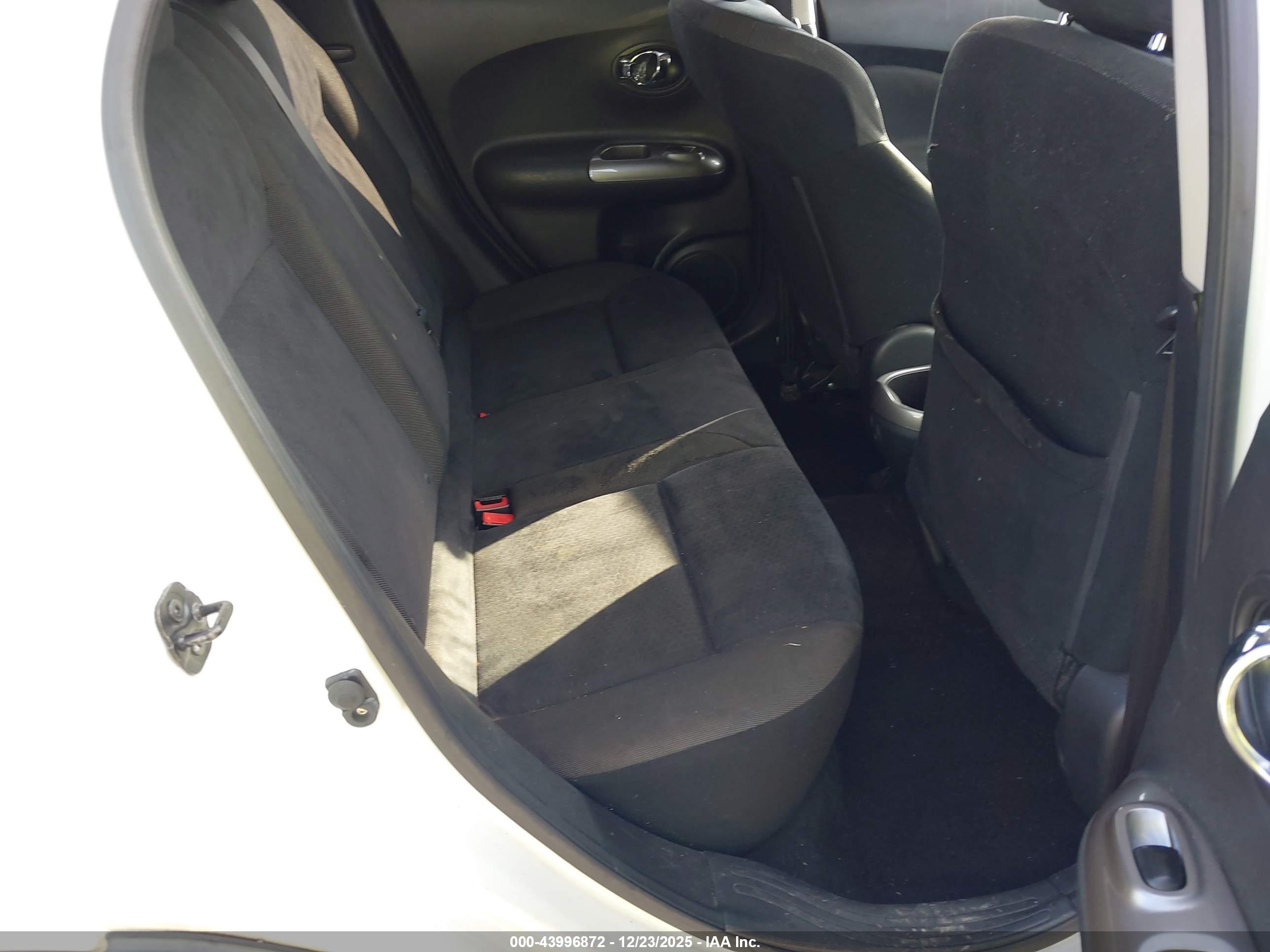 NISSAN JUKE image 8
