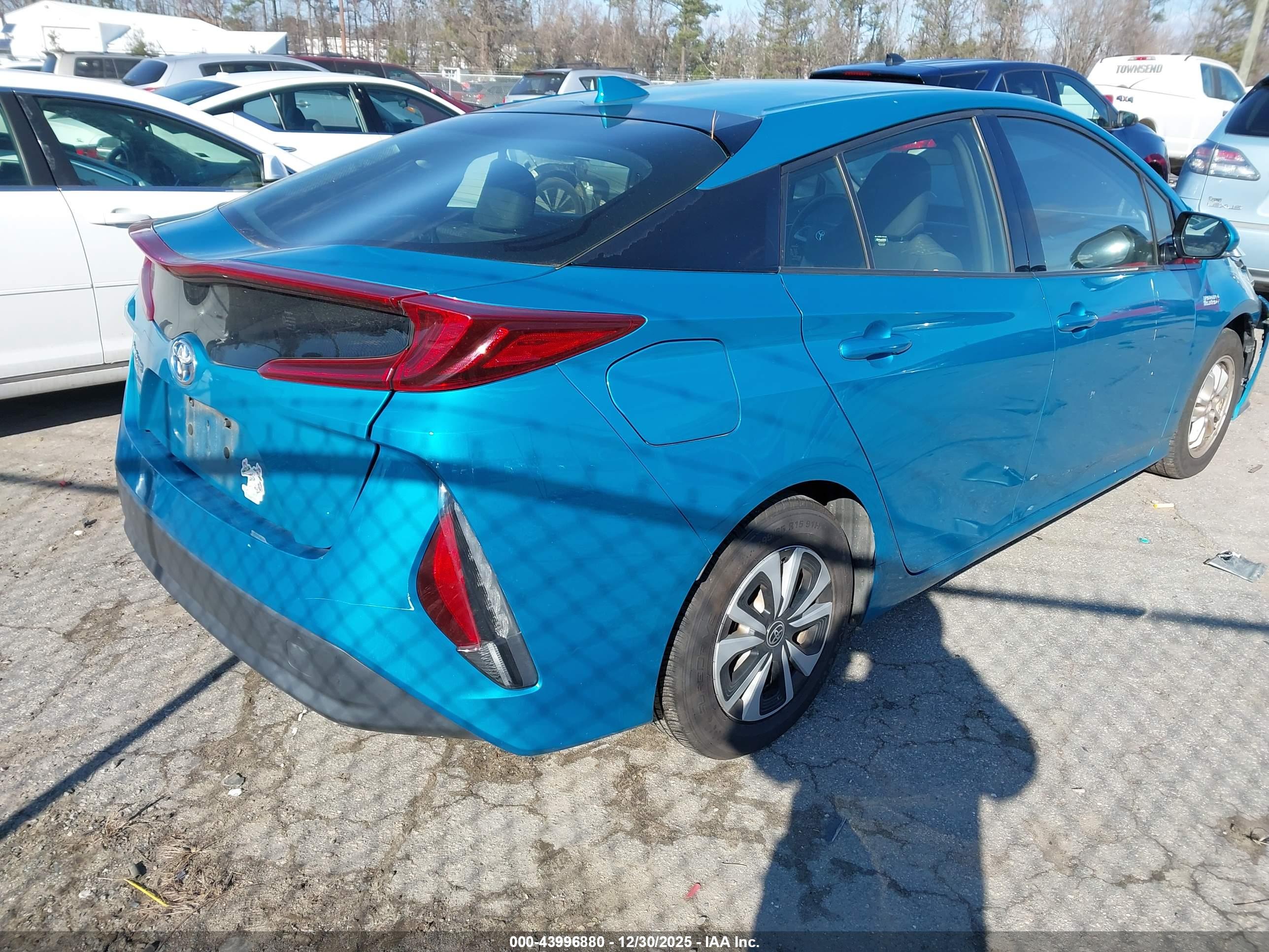 TOYOTA PRIUS image 4