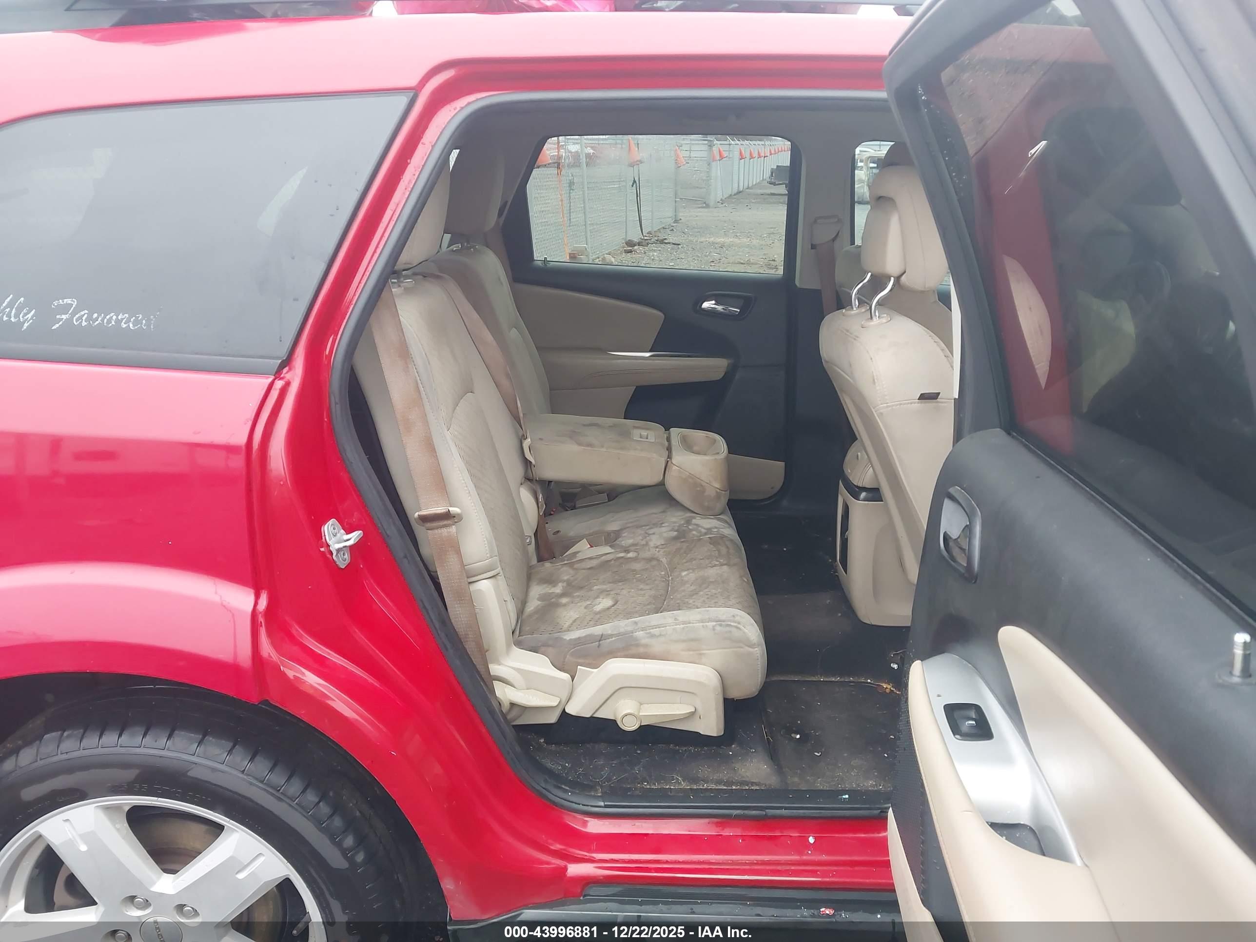DODGE JOURNEY image 8