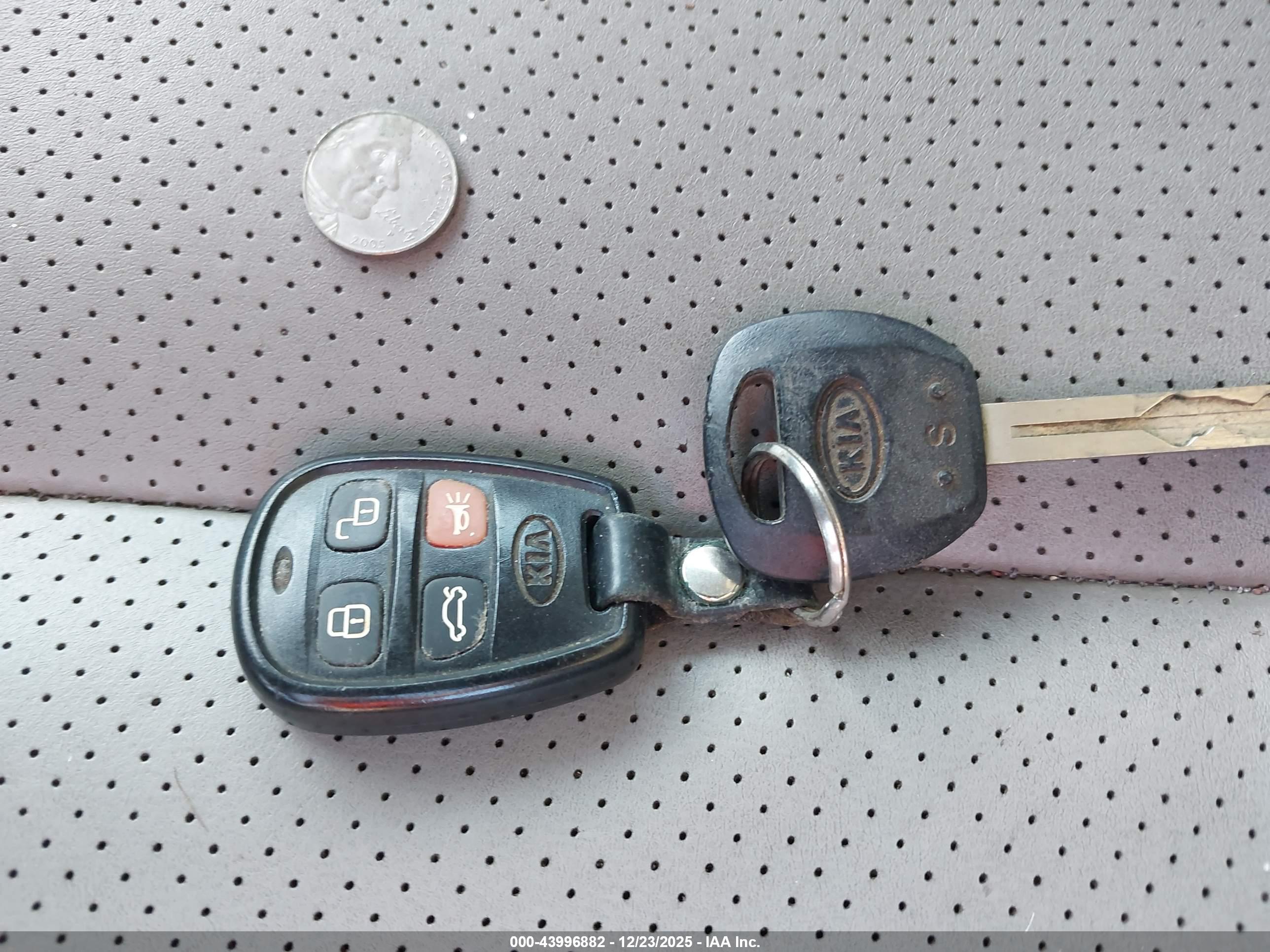 KIA AMANTI image 11