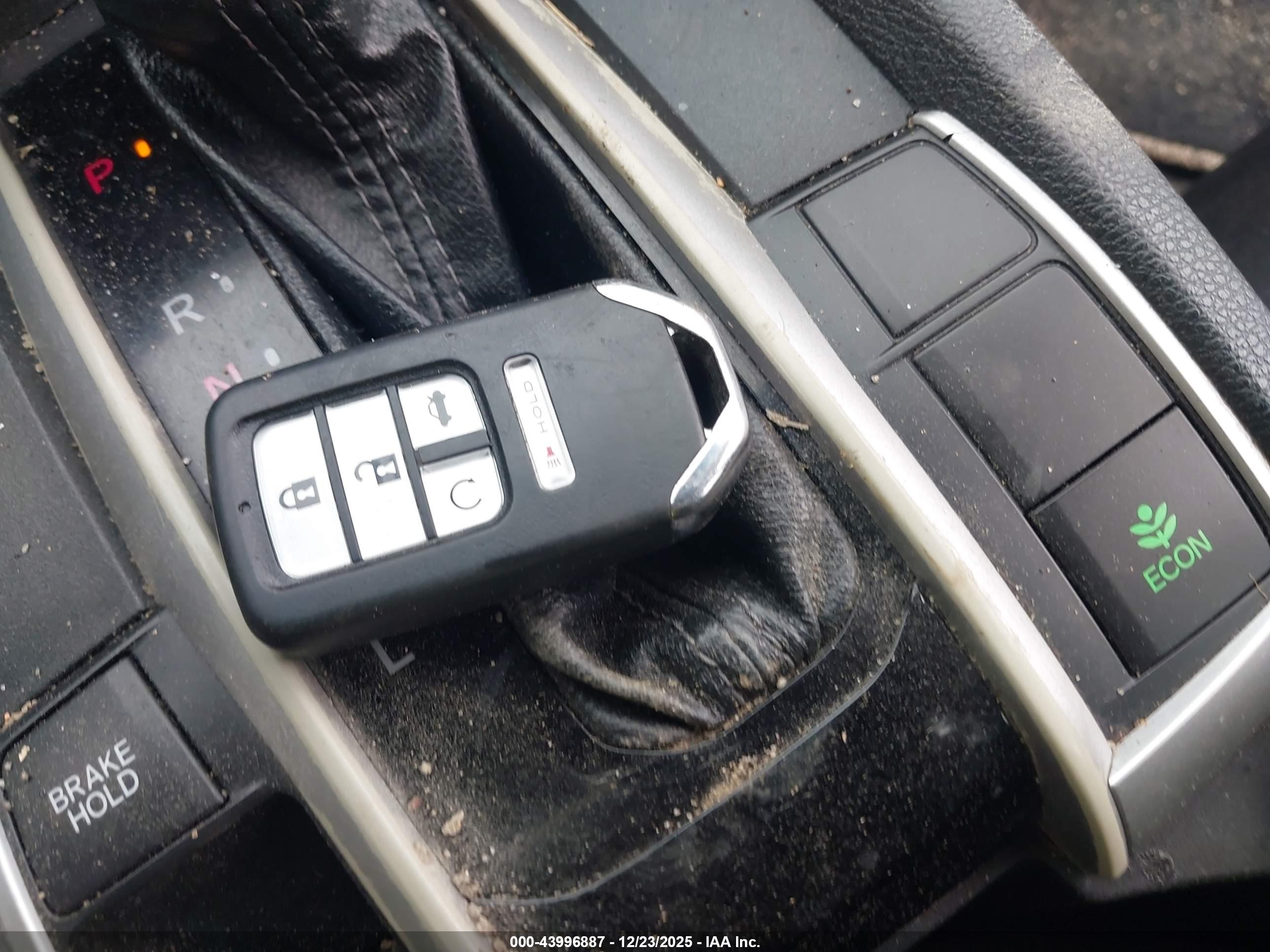 HONDA CIVIC image 11