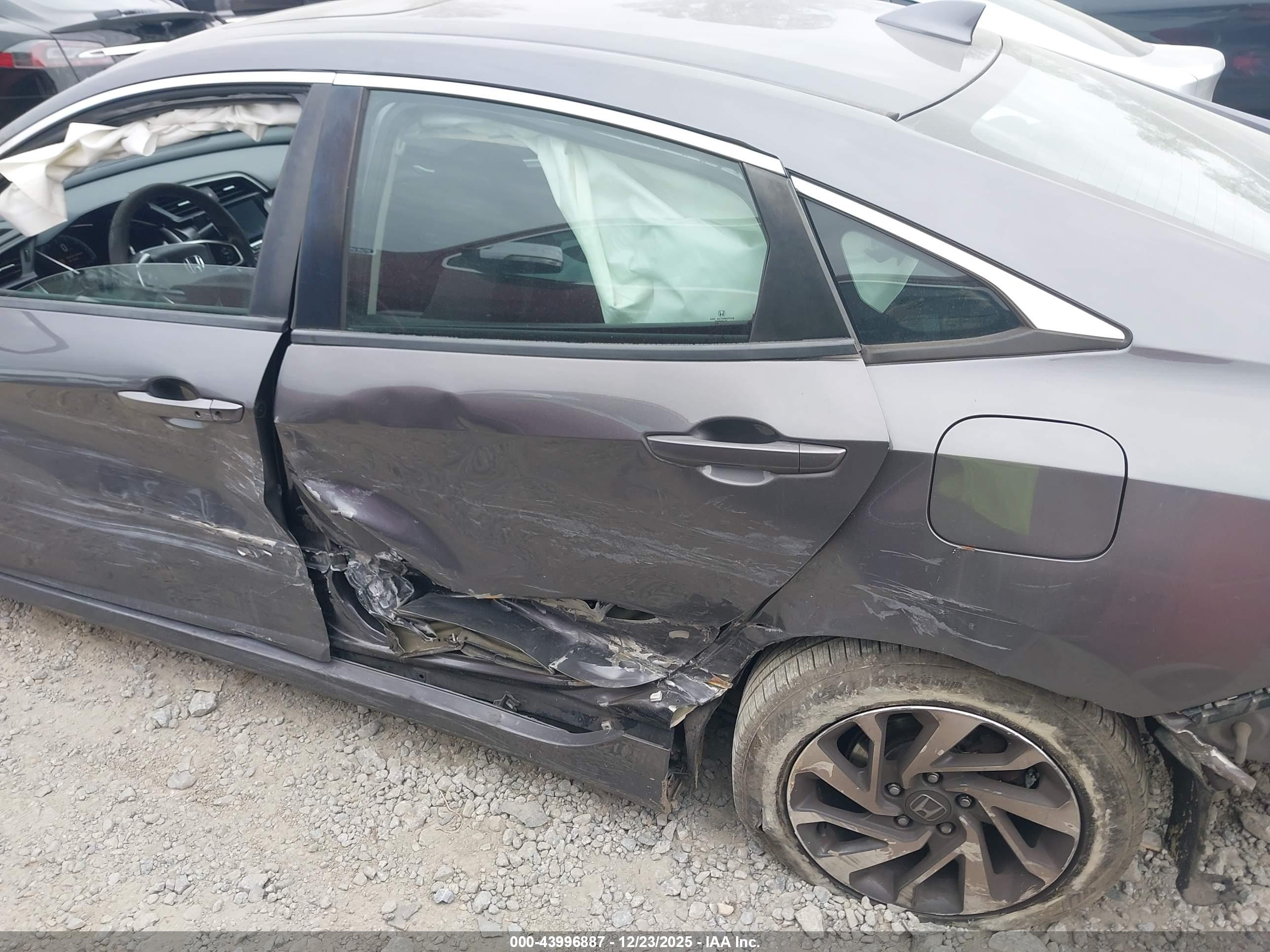HONDA CIVIC image 6