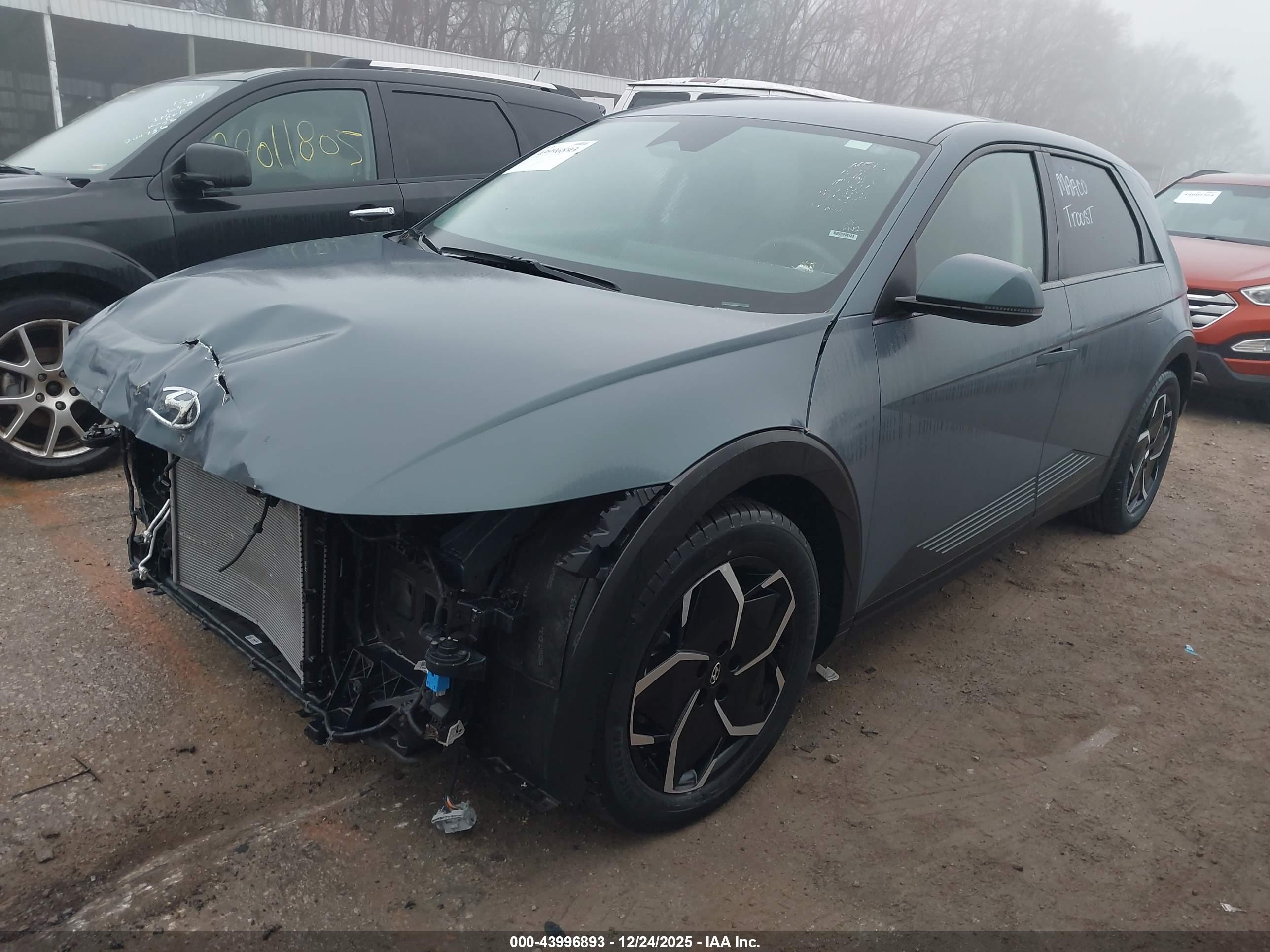HYUNDAI IONIQ image 2