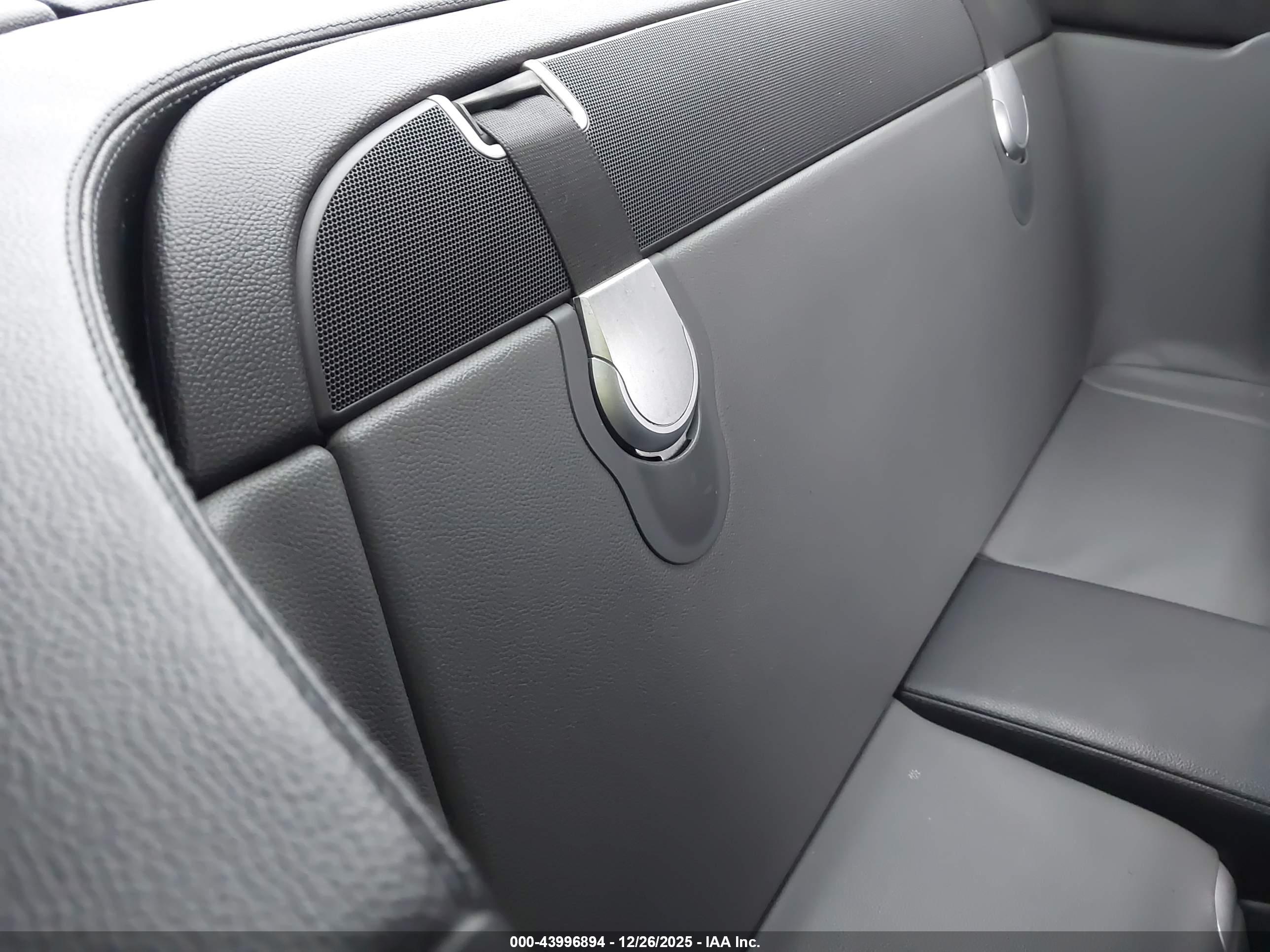 MERCEDES-BENZ SL image 8