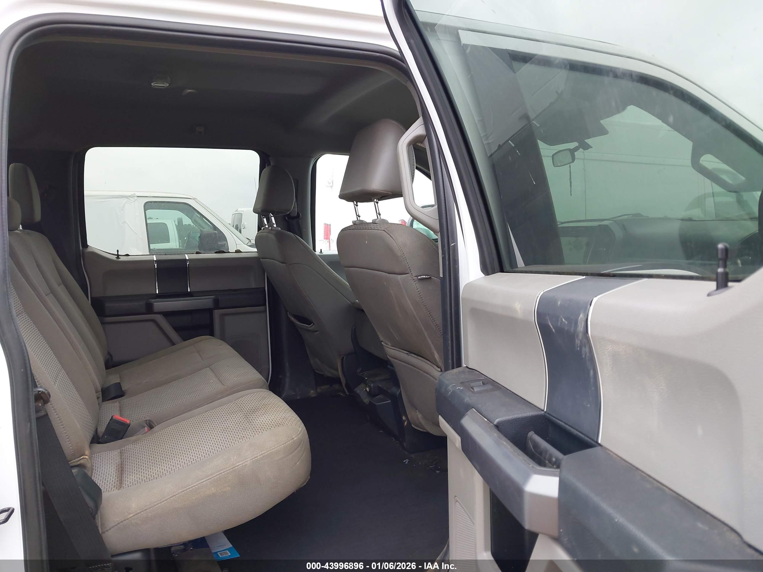 FORD F-350 image 8