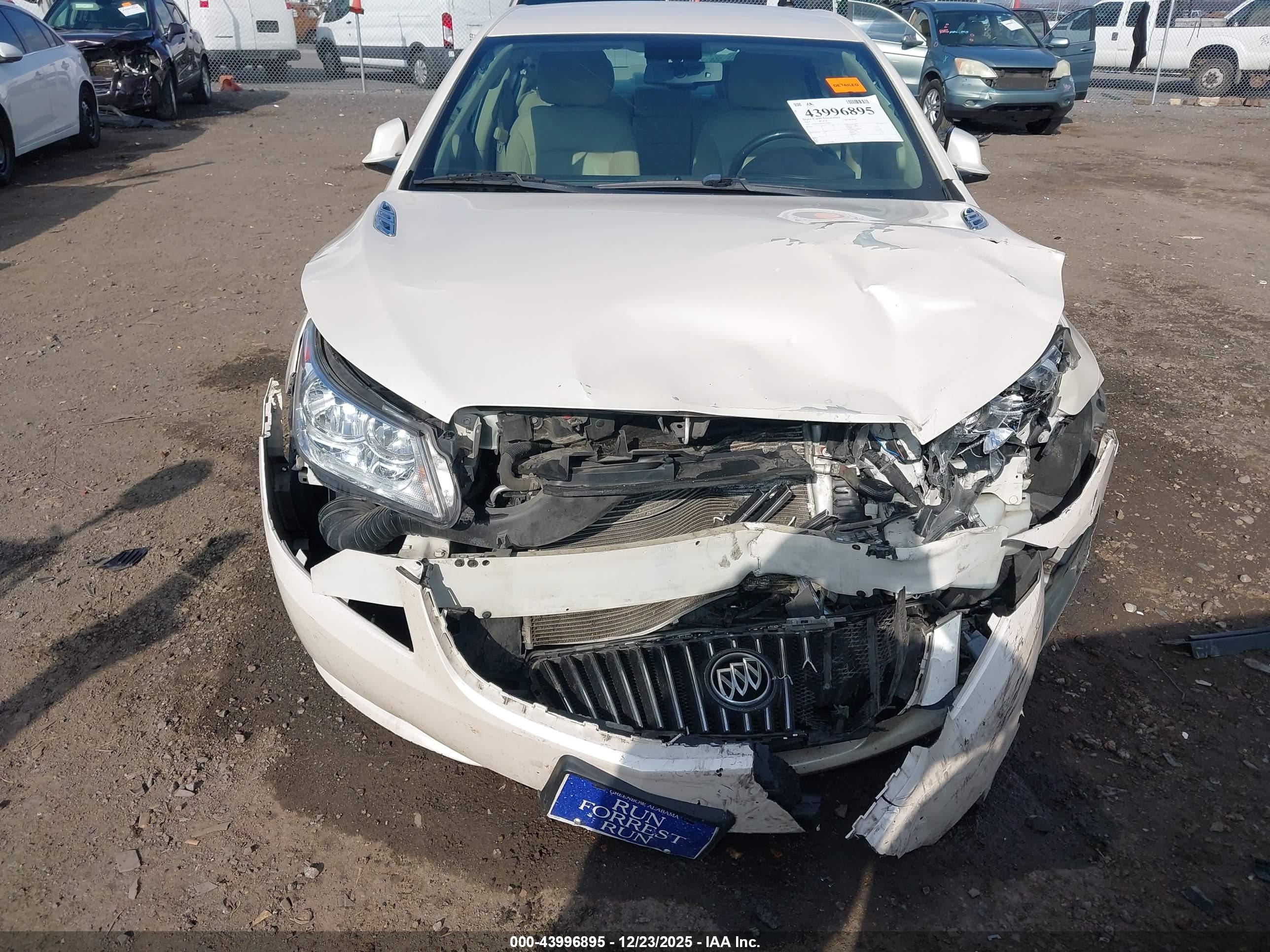 BUICK LACROSSE image 6
