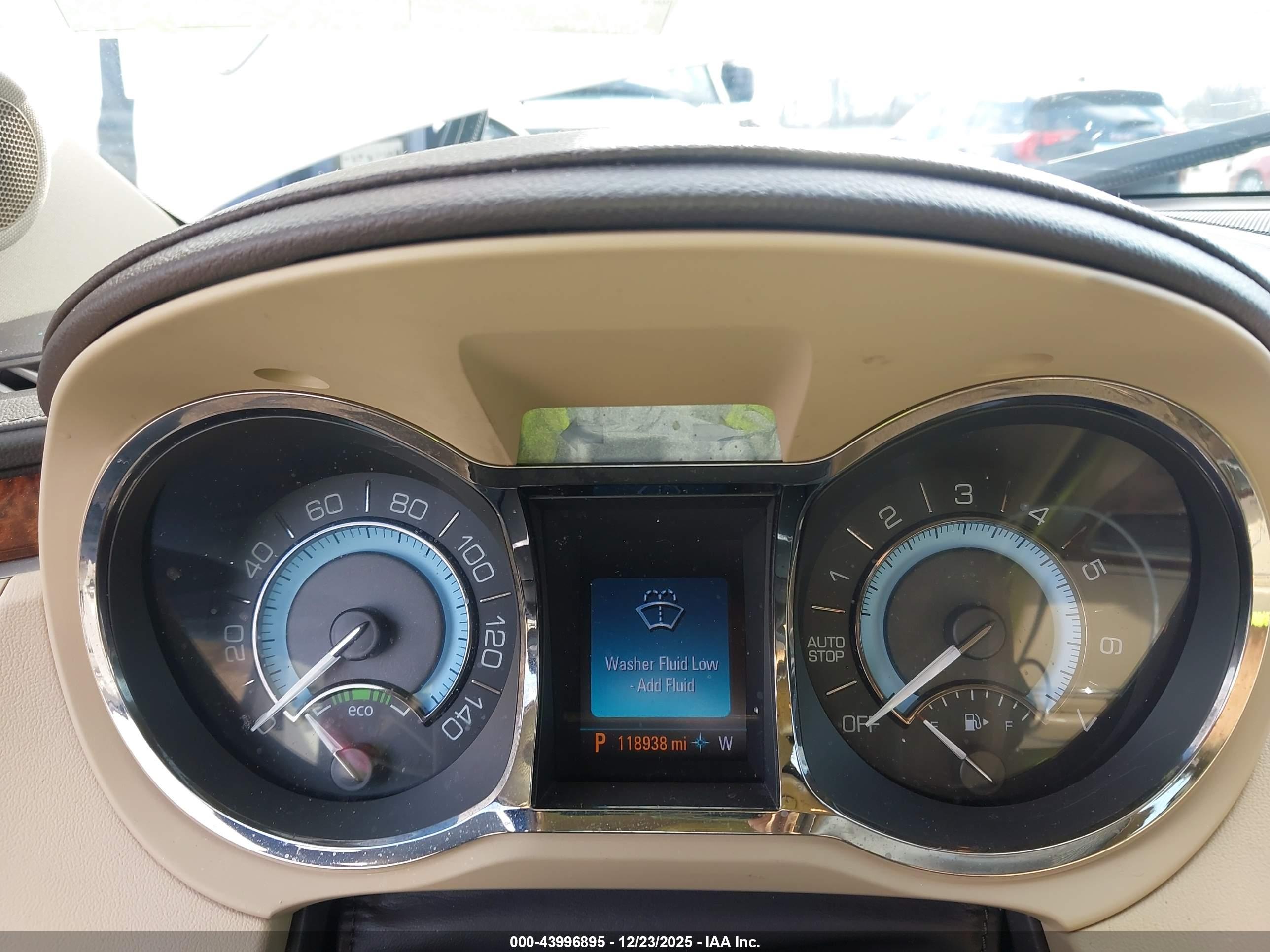 BUICK LACROSSE image 7