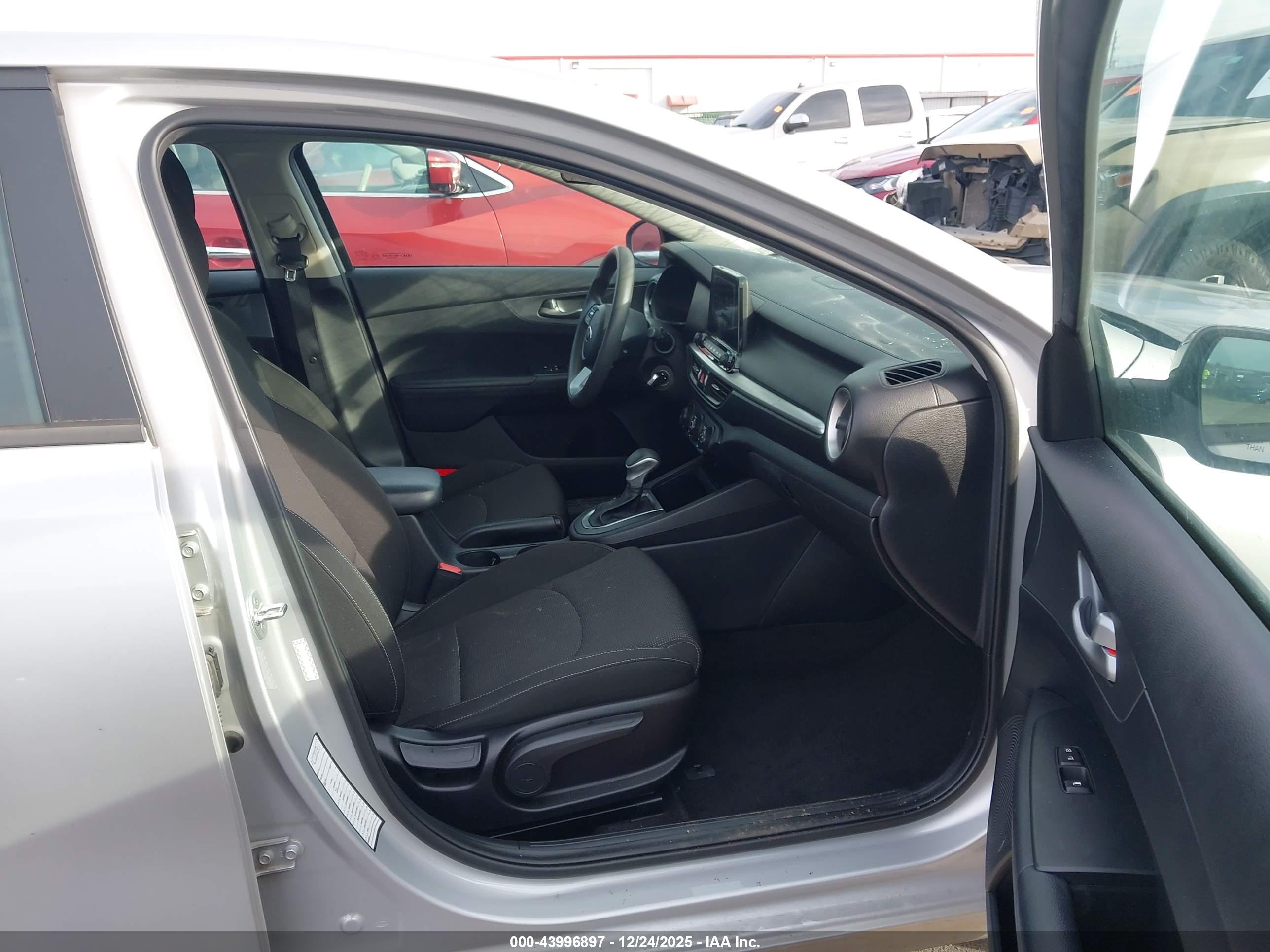 KIA FORTE image 5