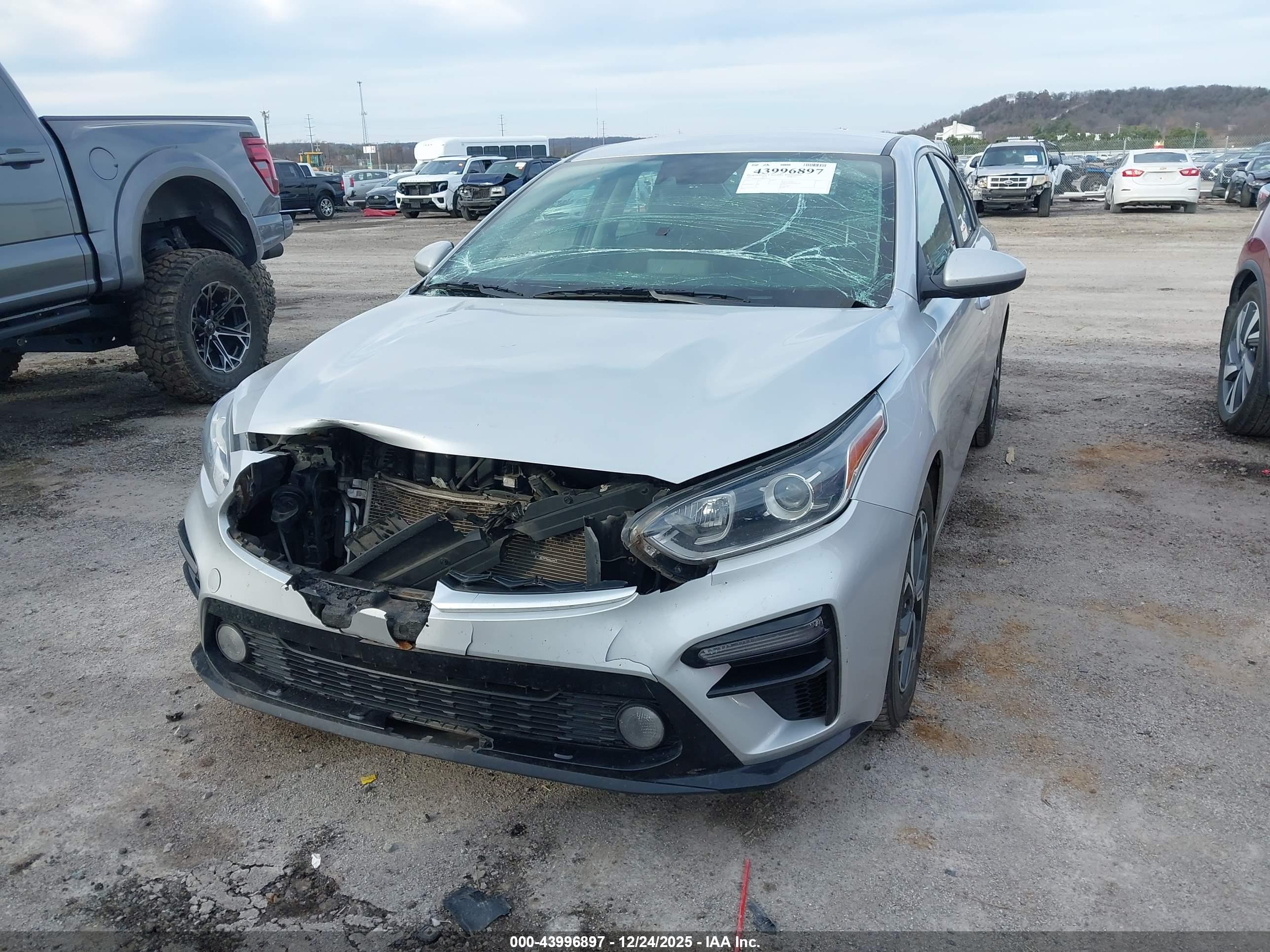 KIA FORTE image 6