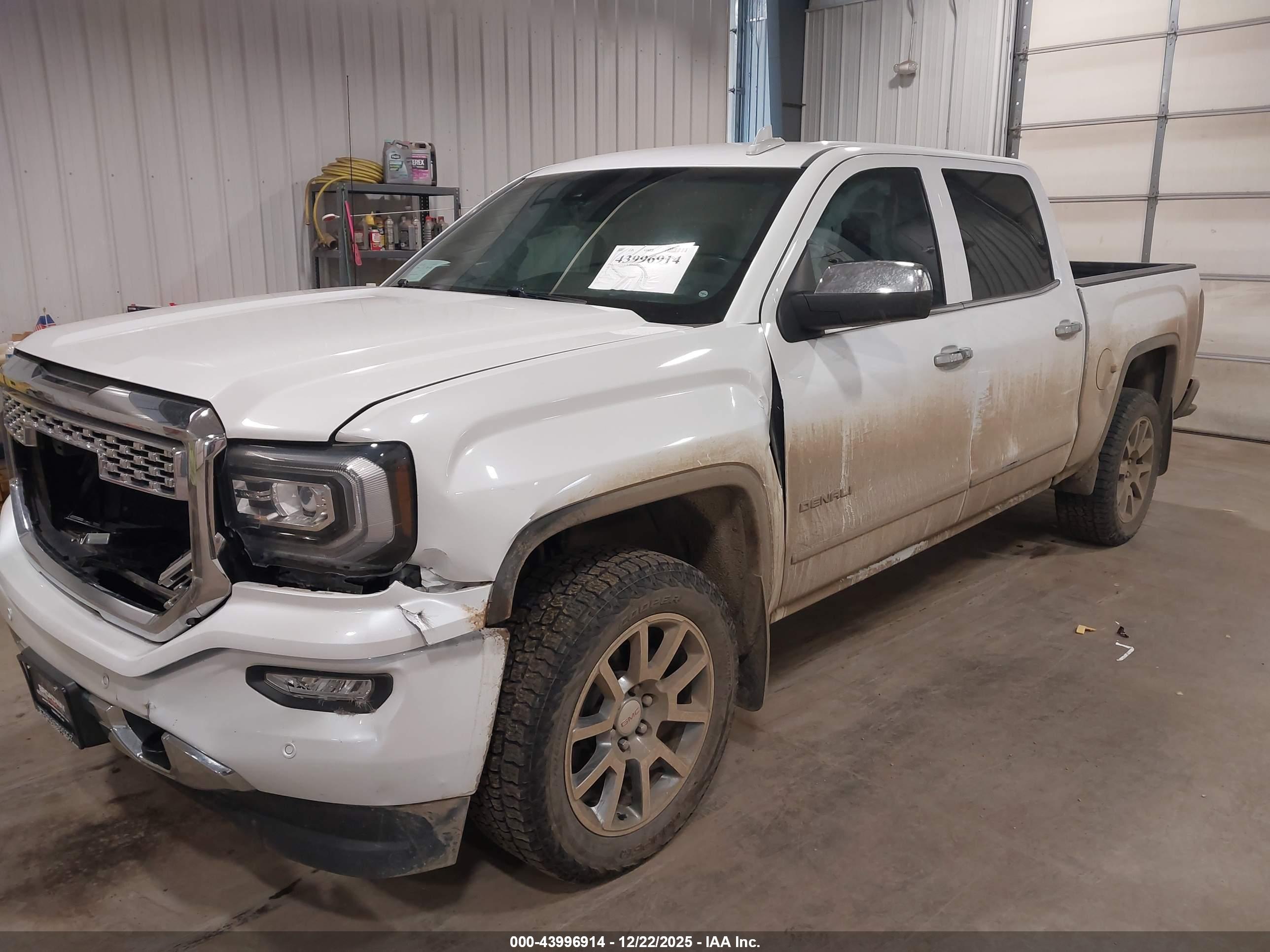 GMC SIERRA image 2