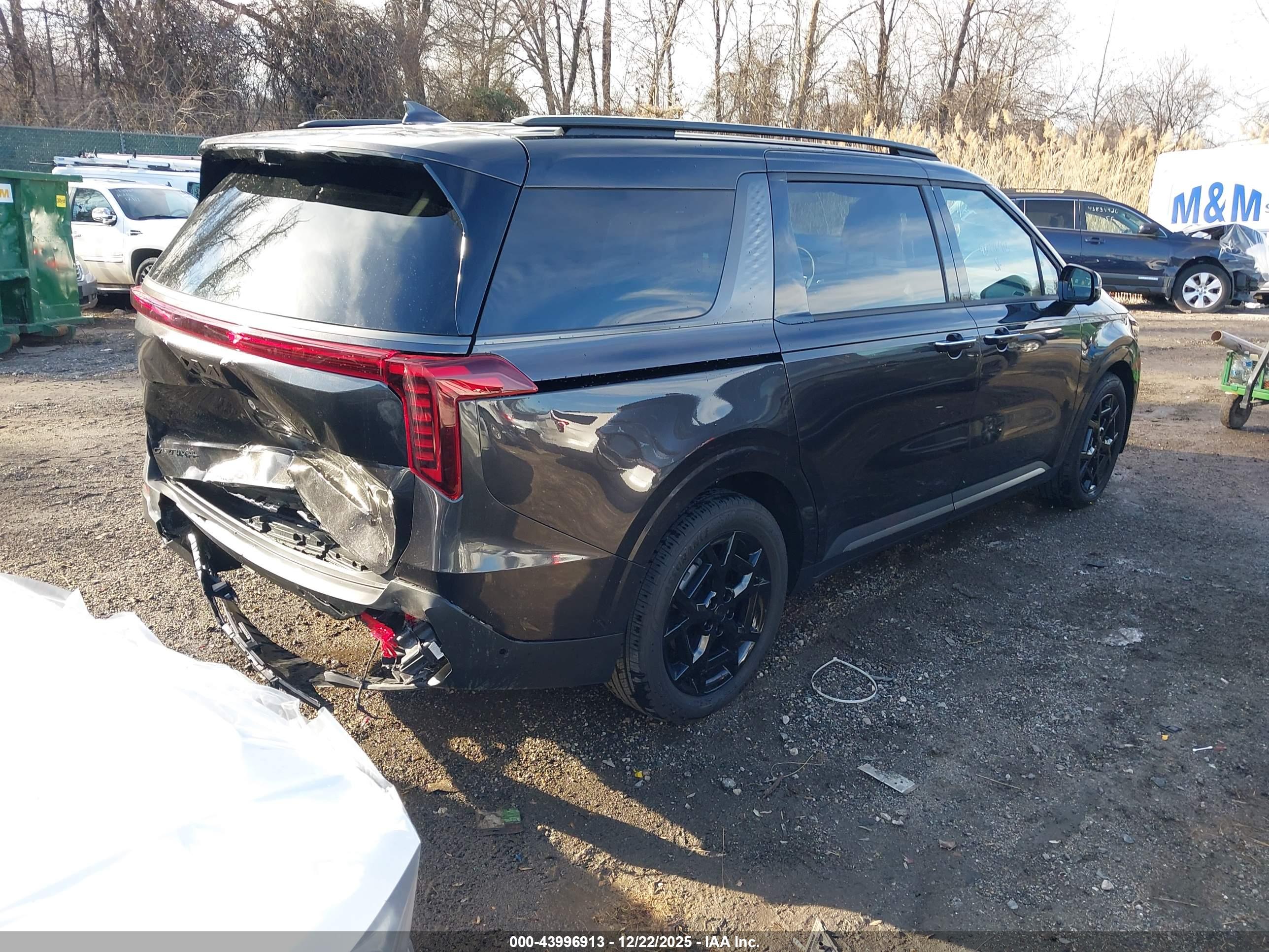 KIA CARNIVAL image 4
