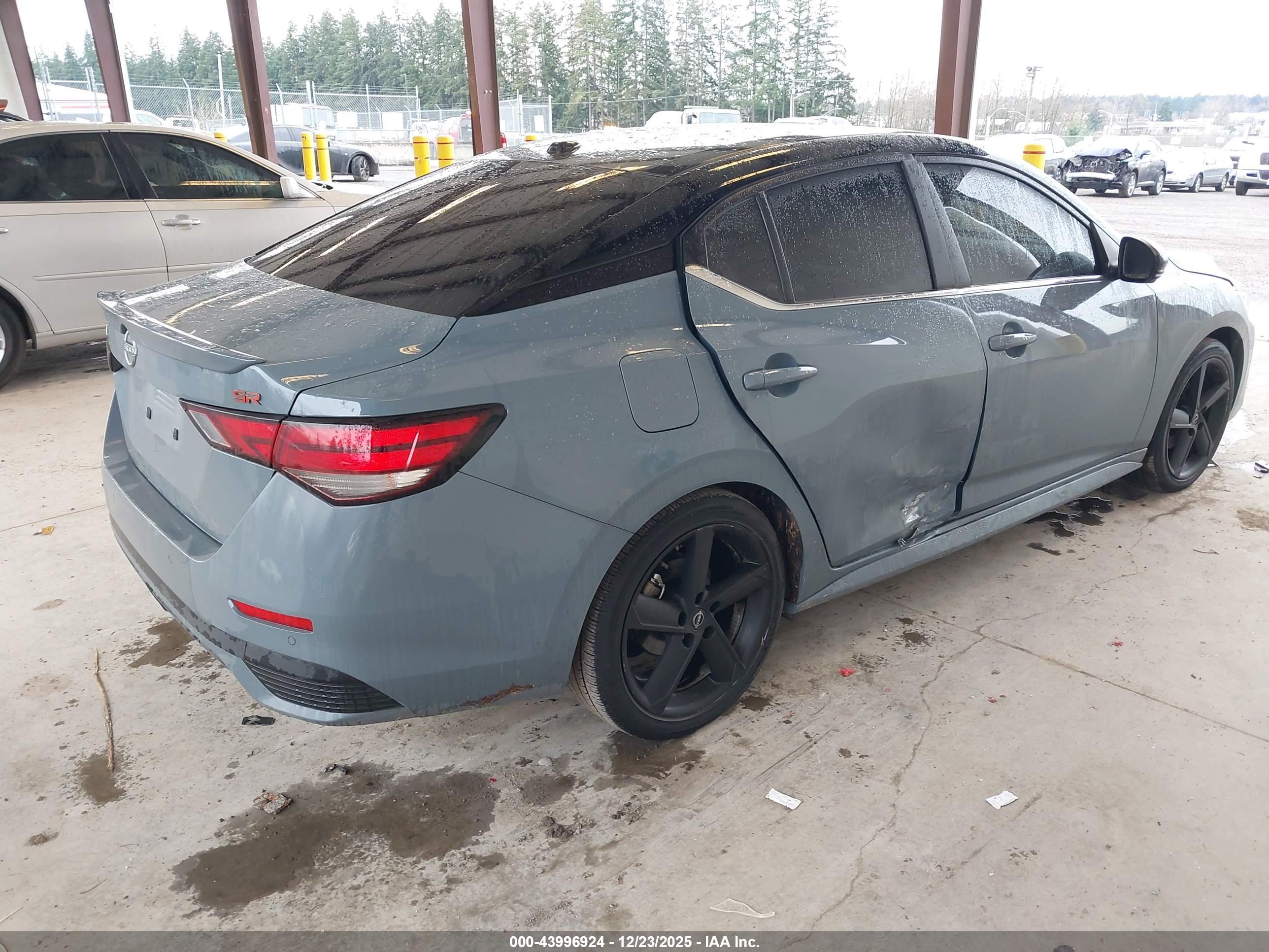 NISSAN SENTRA image 4