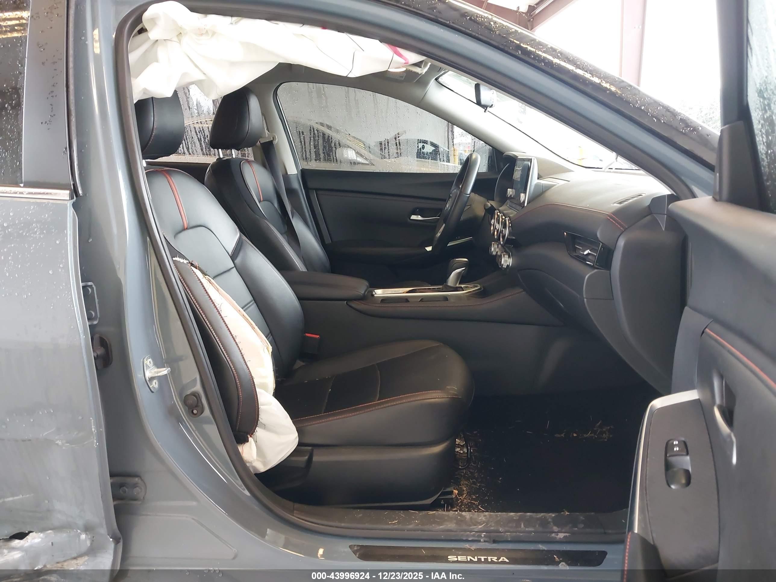 NISSAN SENTRA image 5