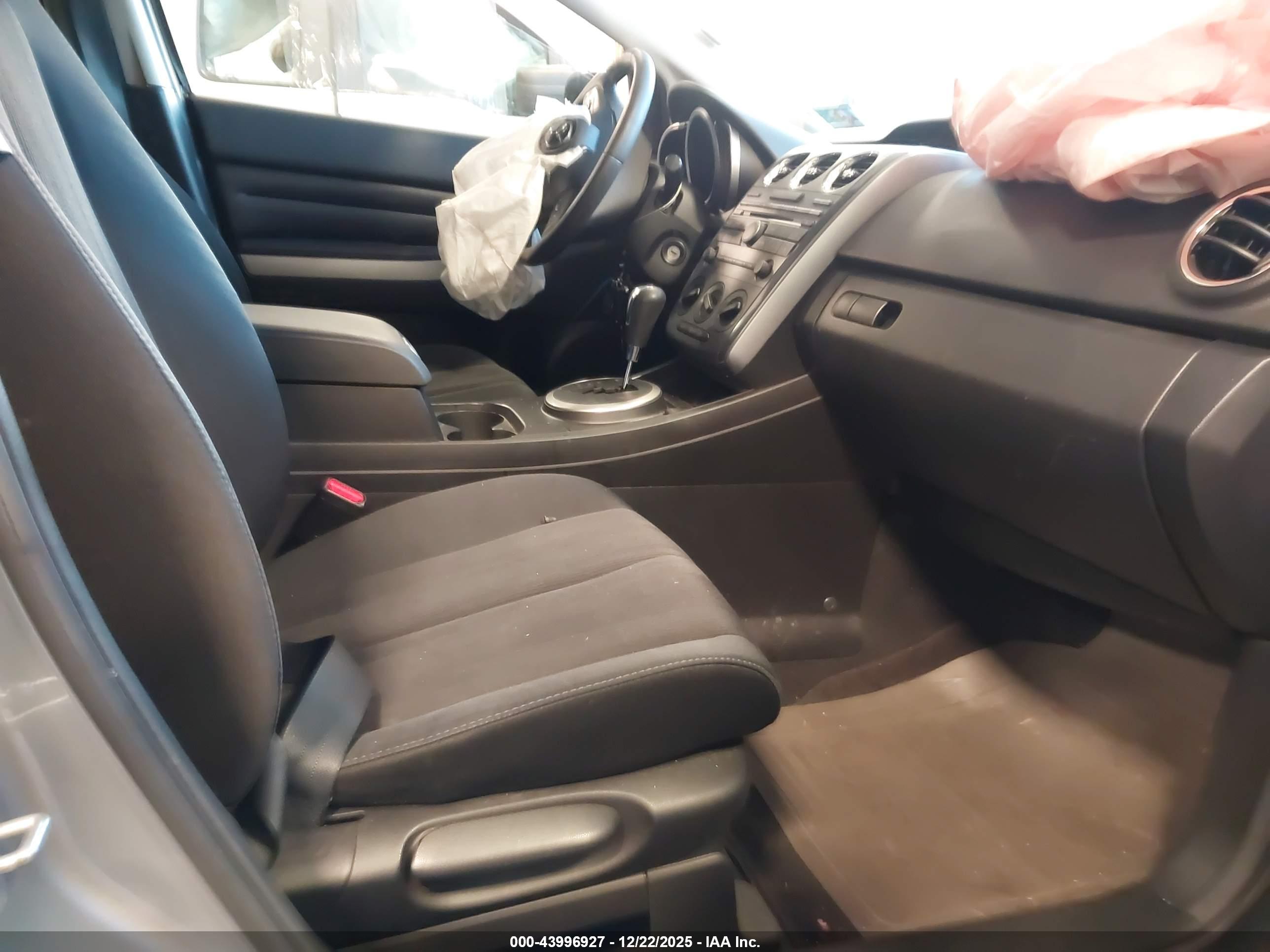MAZDA CX-7 image 5