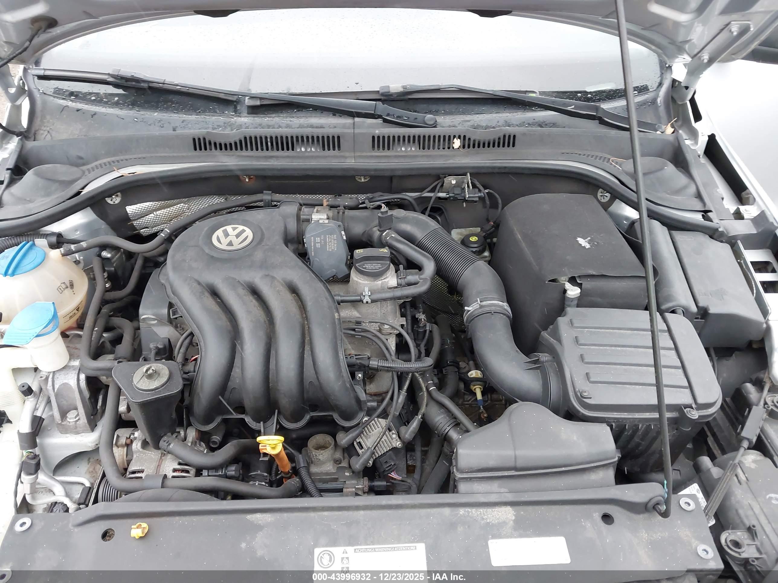 VOLKSWAGEN JETTA image 10