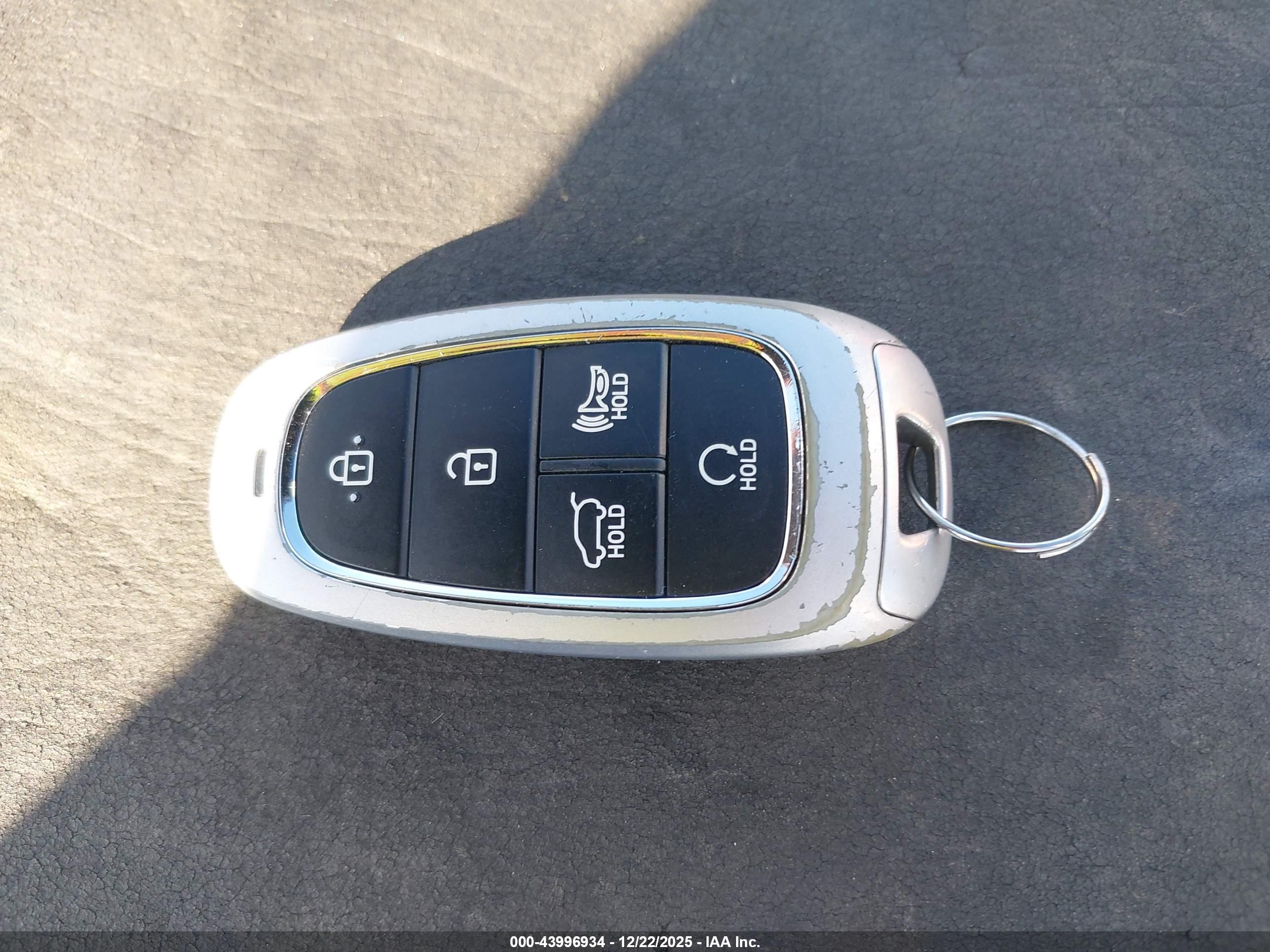 HYUNDAI TUCSON image 11